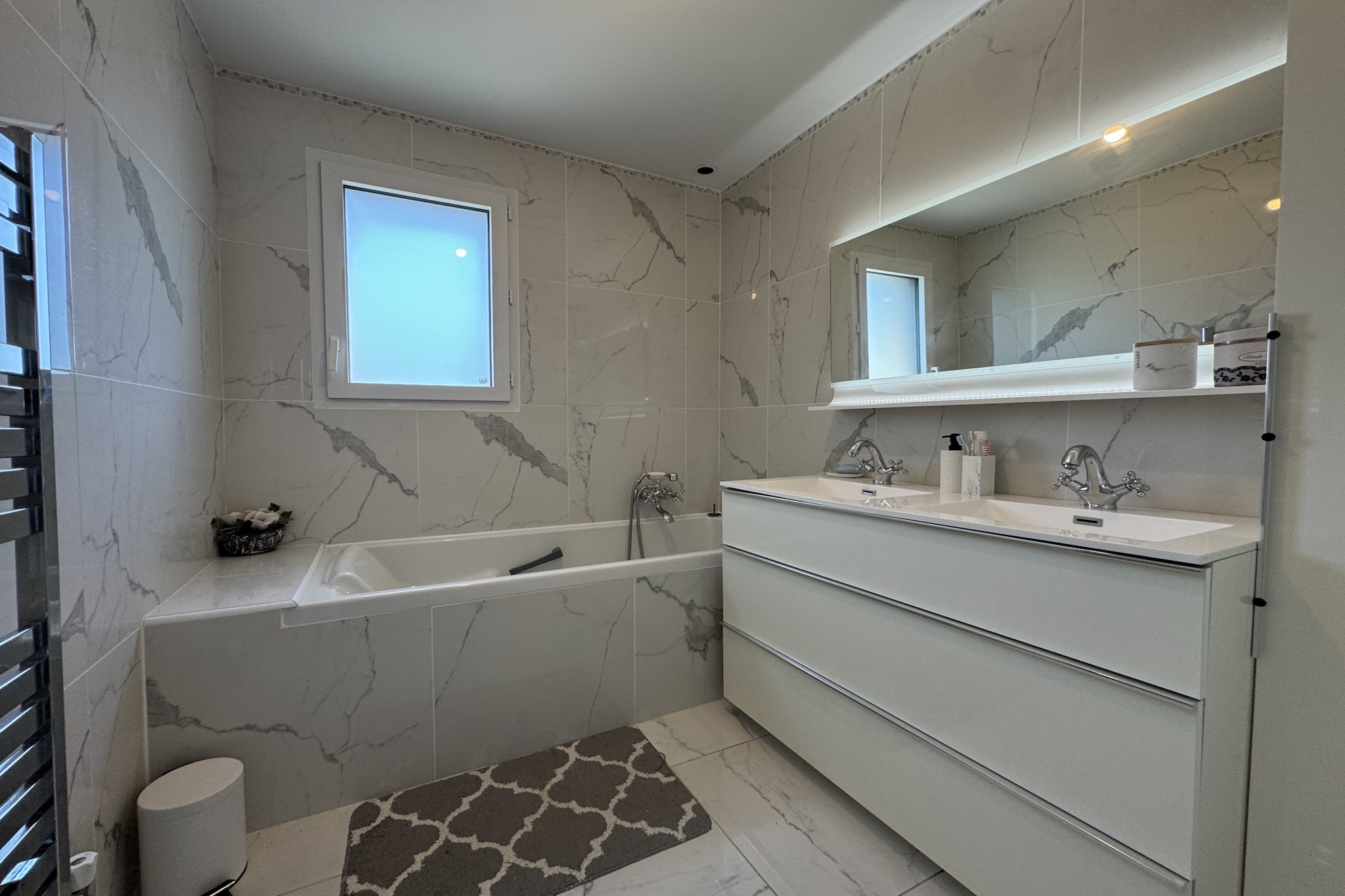La Villa DS - 9pers - Piscine - Rêve au Mans-Badkamer