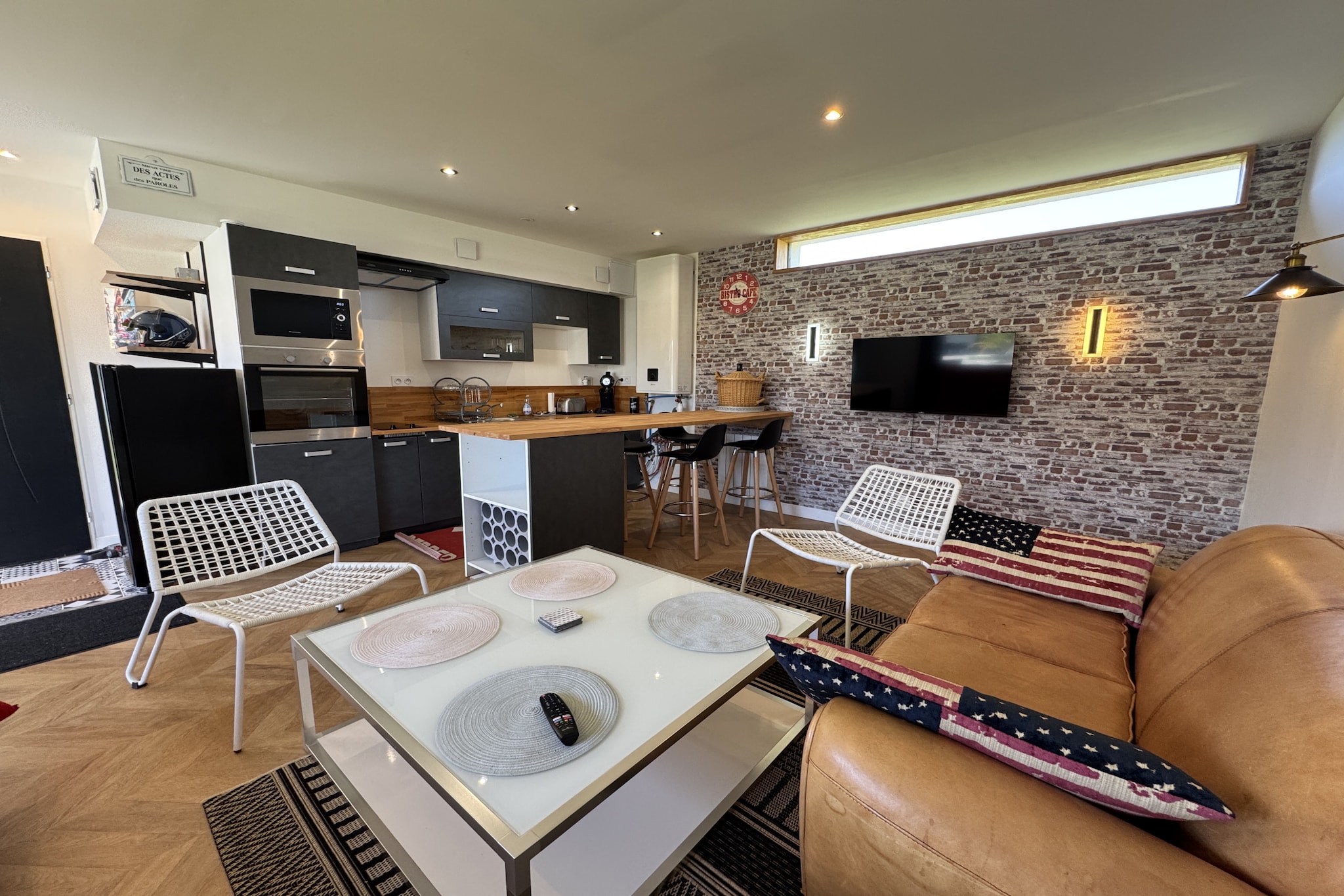 La Villa DS - 9pers - Piscine - Rêve au Mans-Woonkamer