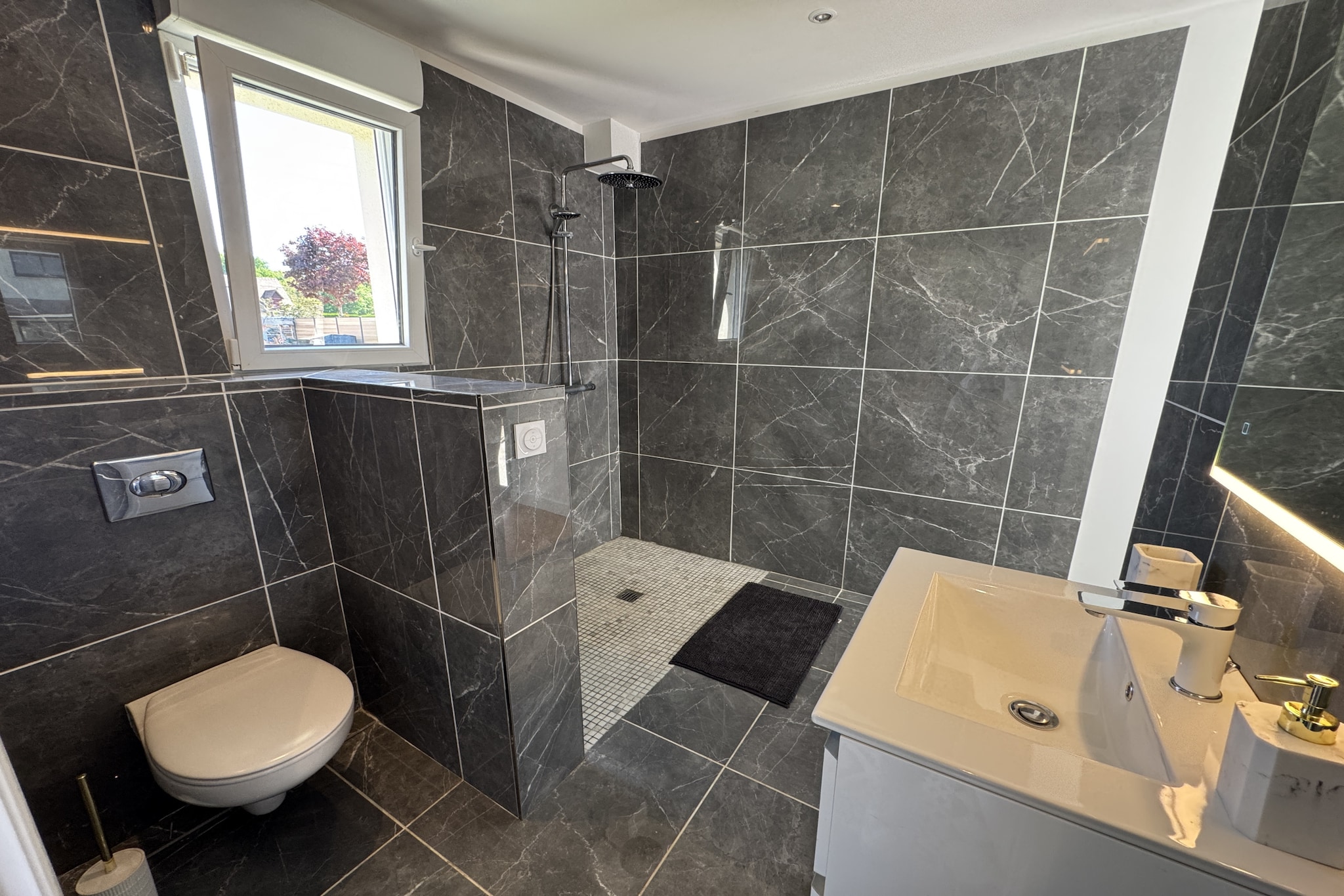 La Villa DS - 9pers - Piscine - Rêve au Mans-Badkamer