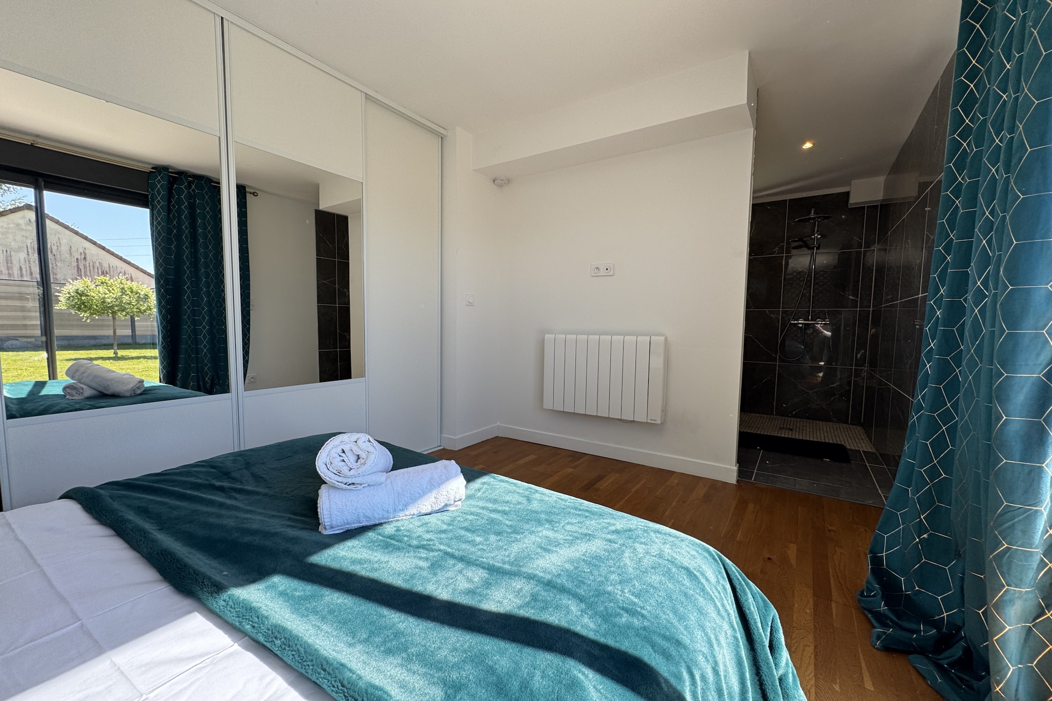 La Suite - 5pers - Piscine - Rêve au Mans-Slaapkamer