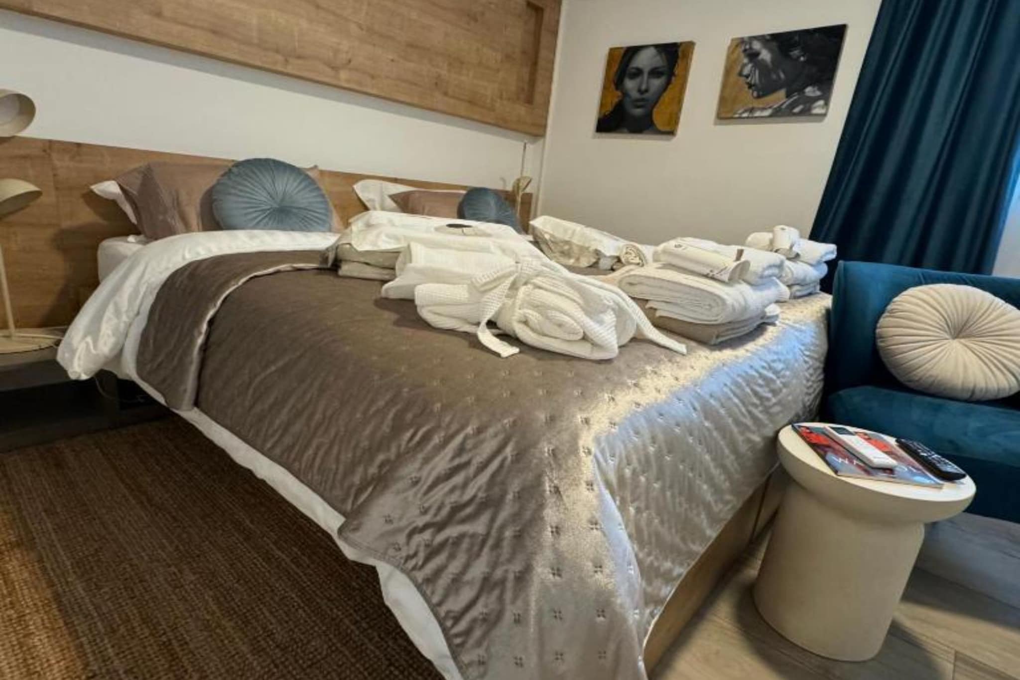 LuxArt City Spa Gallery Residence Krk- Duplex Apartment-Chambre