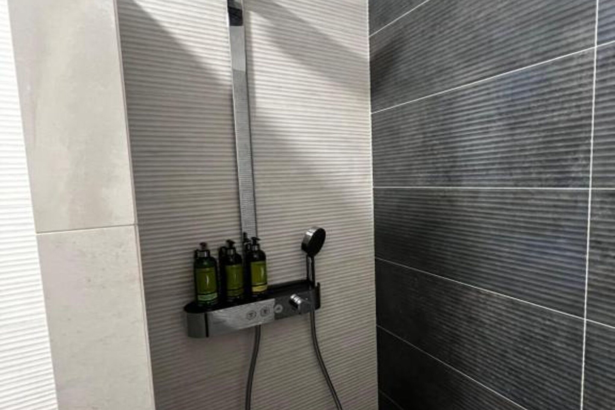 LuxArt City Spa Gallery Residence Krk- Duplex Apartment-Salle de bain