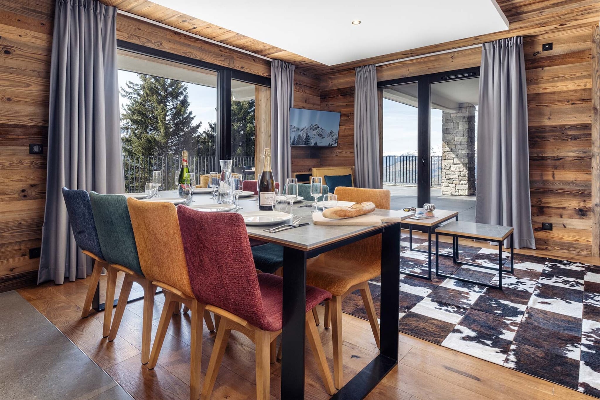 Apartment No 2 3 rooms  2 cabins-Eetkamer