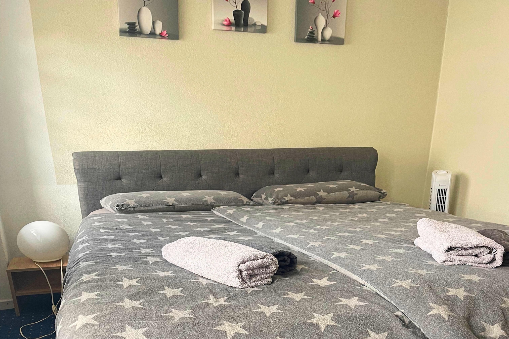 F001 Apartment mit Doppelbett