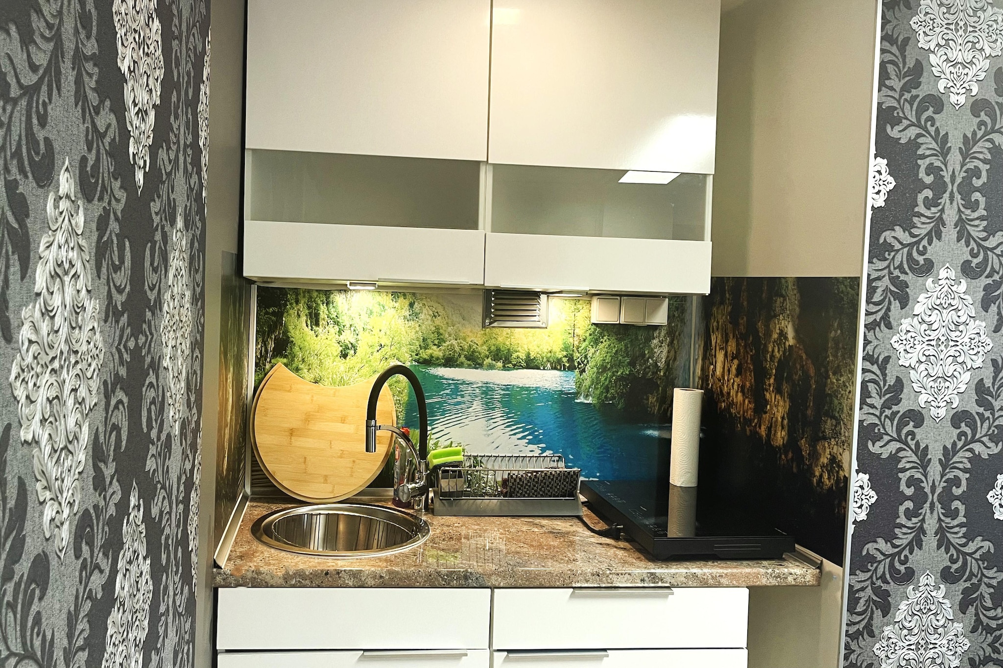 F000 Apartment mit Doppelbett-Keuken