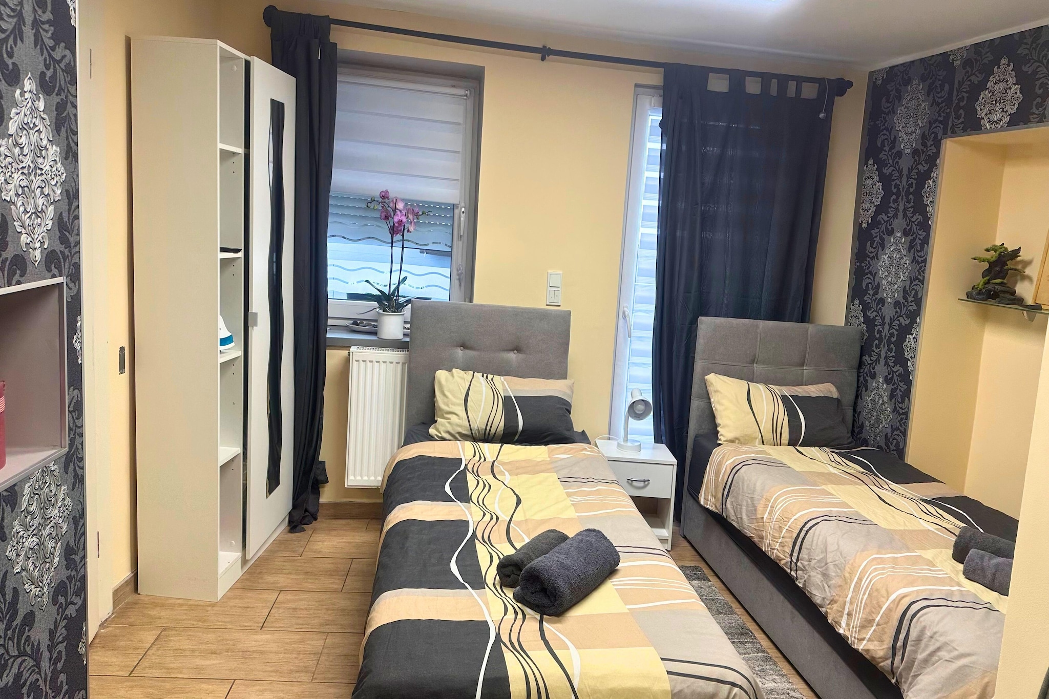 F000 Apartment mit Doppelbett