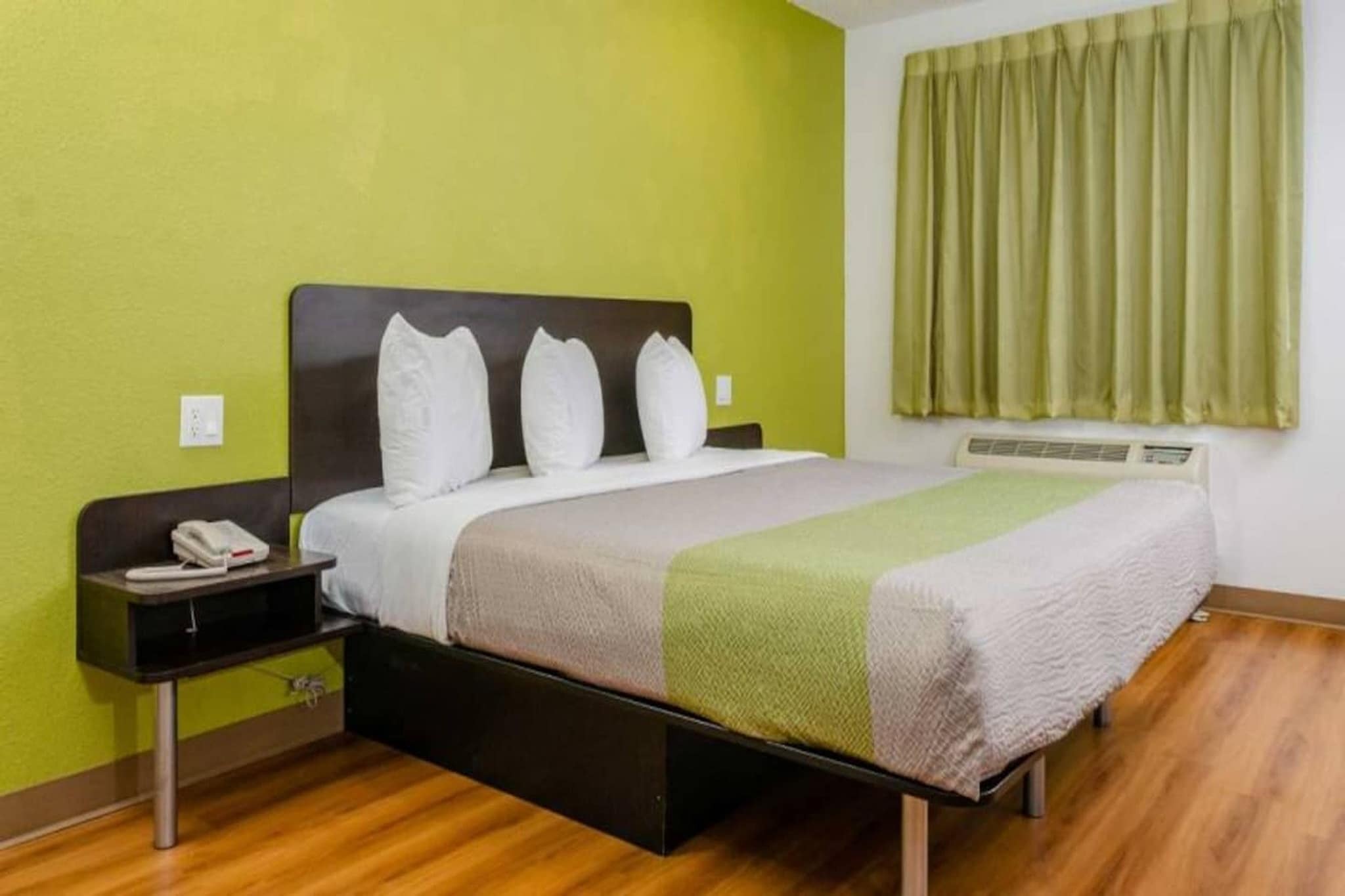 Bed Room