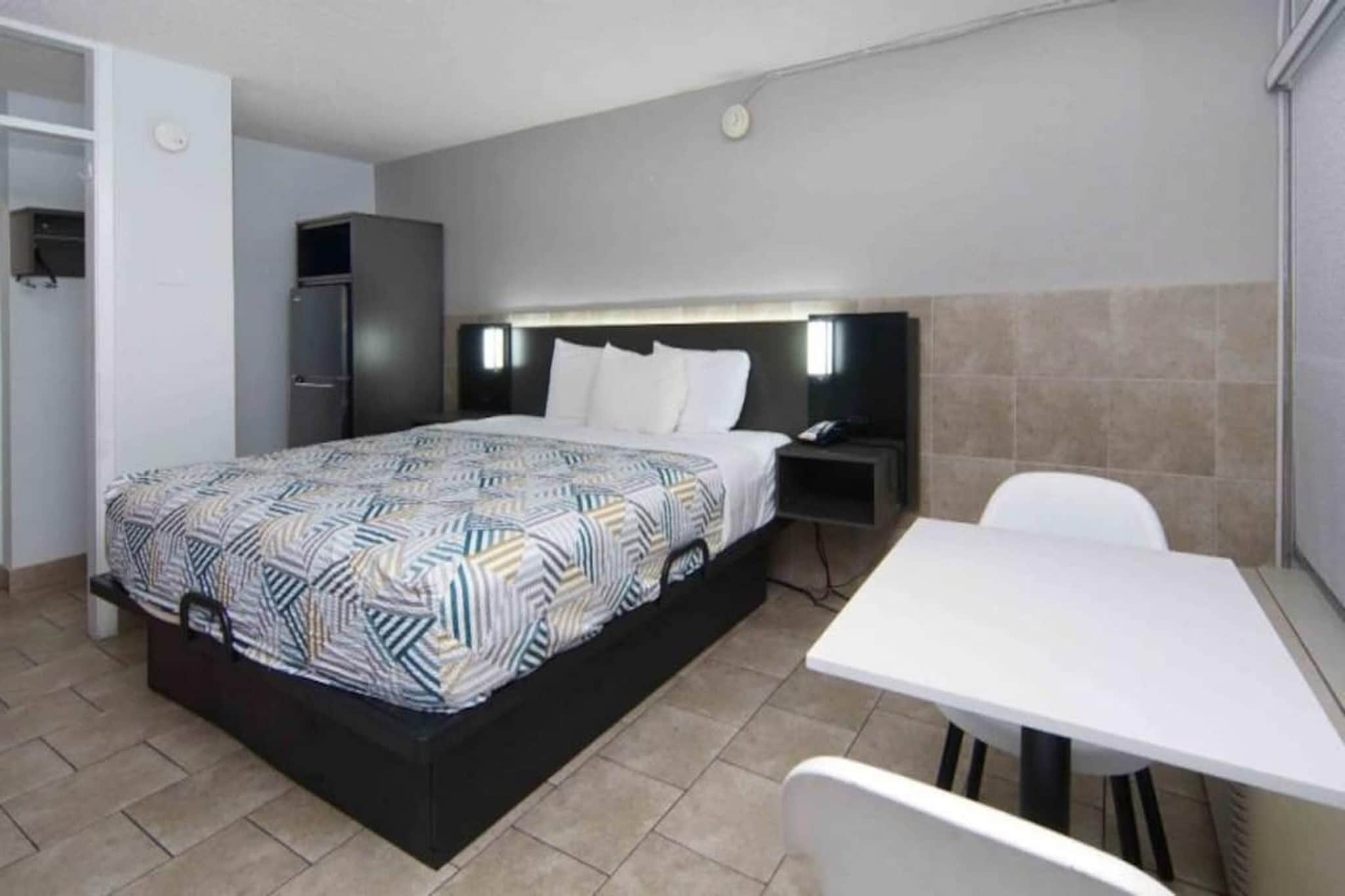Bed Room