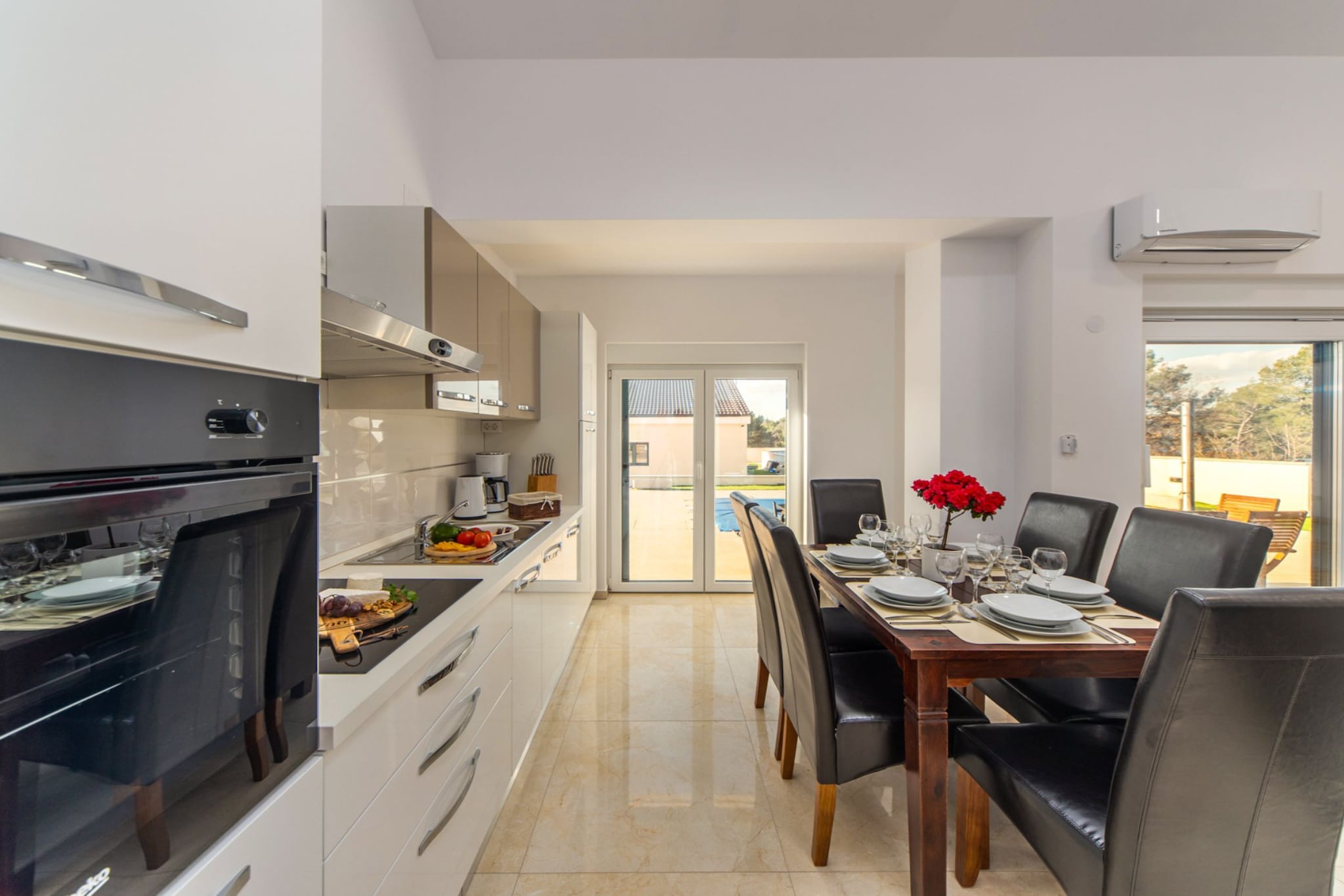 Villa Shaula 2 - Three Bedroom House with Pool-Küche