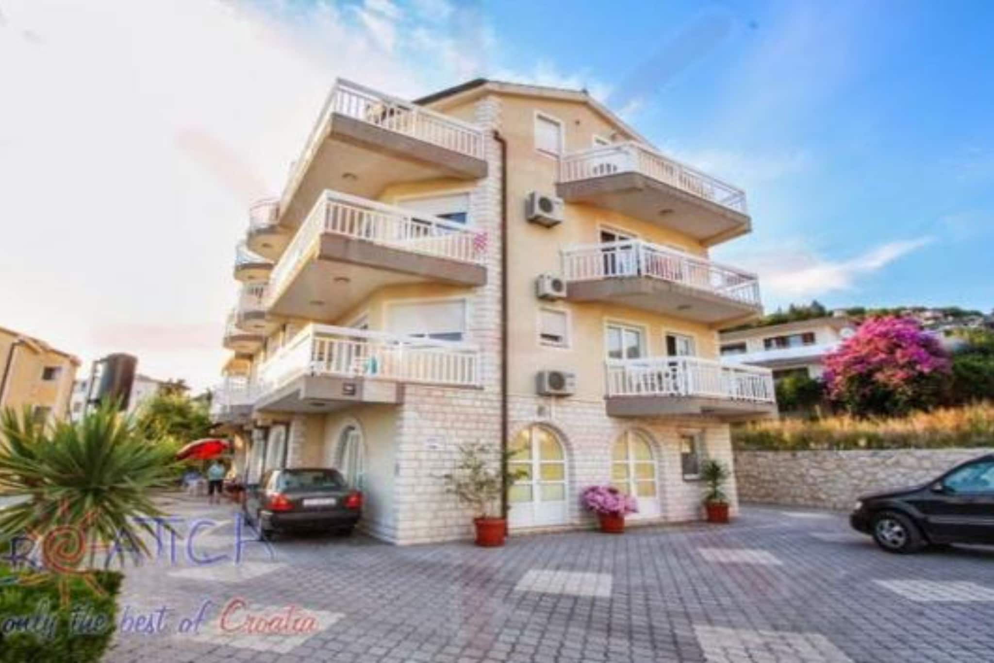 Villa Tomi - Standard One Bedroom Apartment (8)-Außenbereich