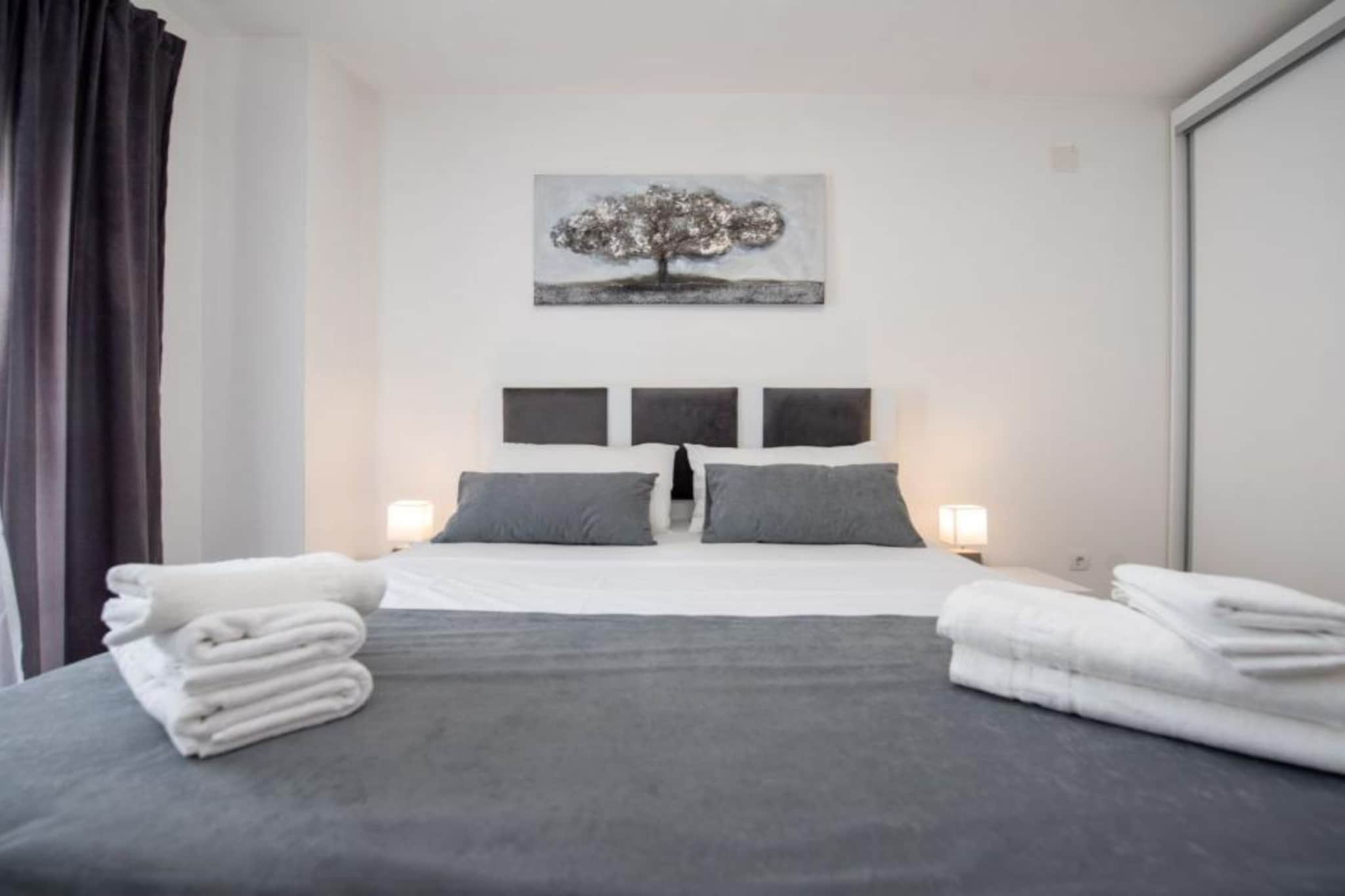 Villa Tomi - Standard One Bedroom Apartment (8)-Schlafzimmer
