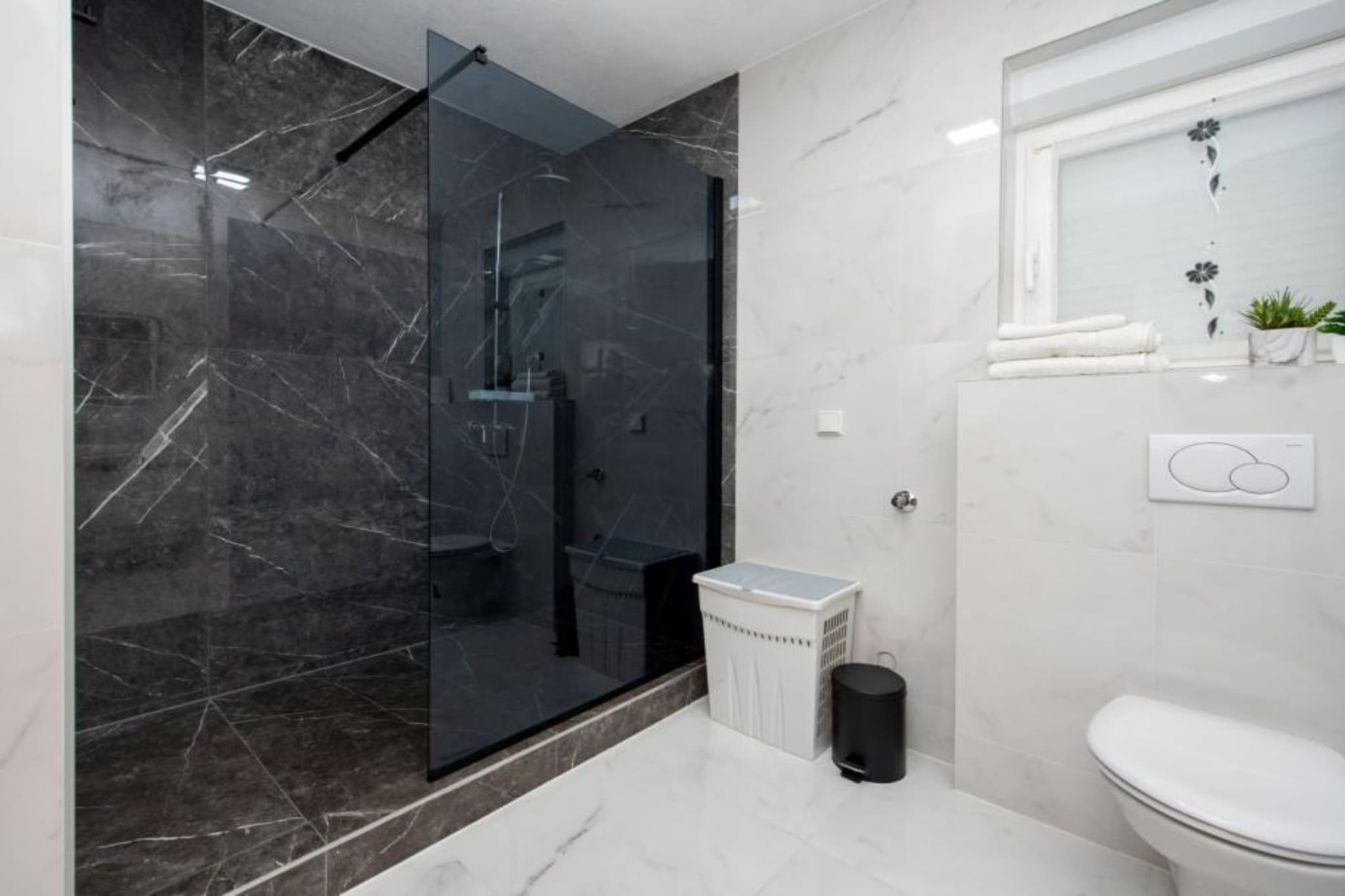 Villa Tomi - Standard One Bedroom Apartment (8)-Badezimmer