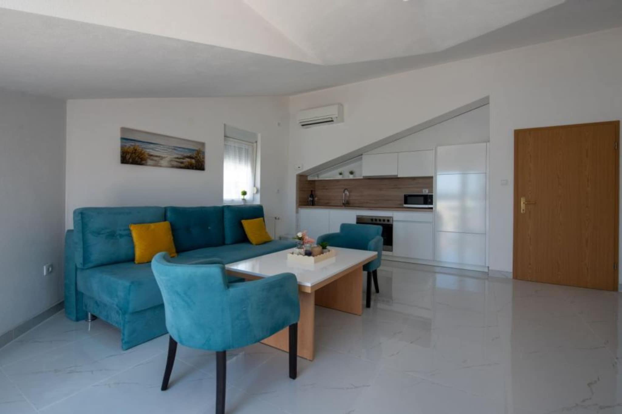 Villa Tomi -  Studio With Sea View (2)-Wohnzimmer