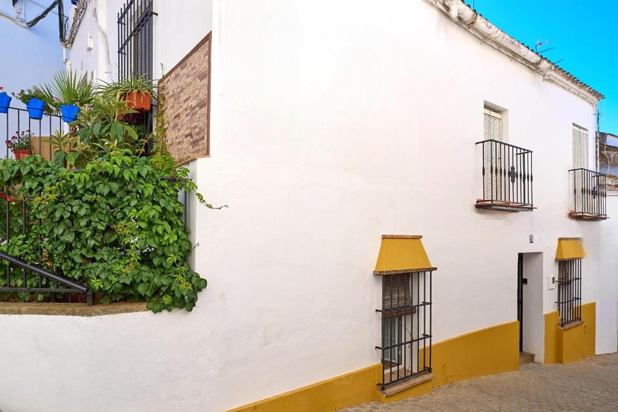 El Pocito-Exterior summer