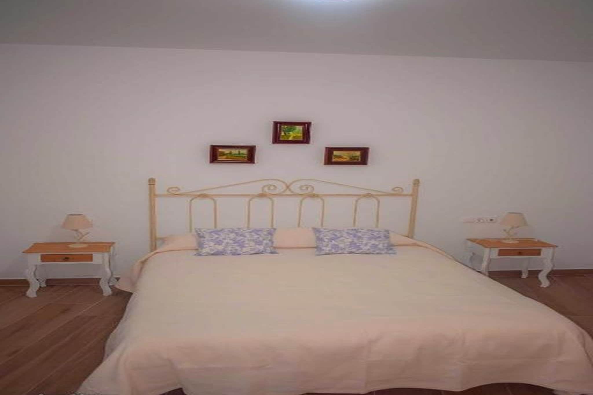 Santa Ángela de la Cruz-Bedroom