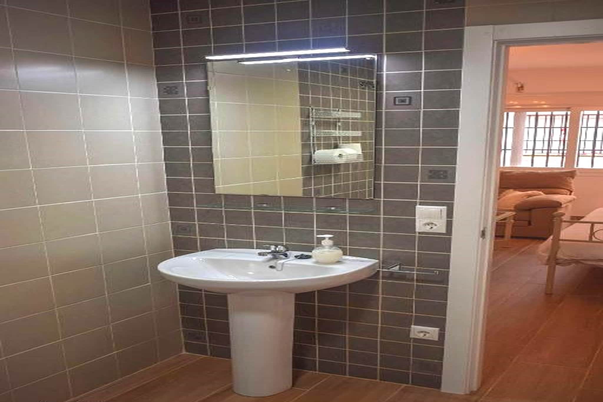 Santa Ángela de la Cruz-Bathroom