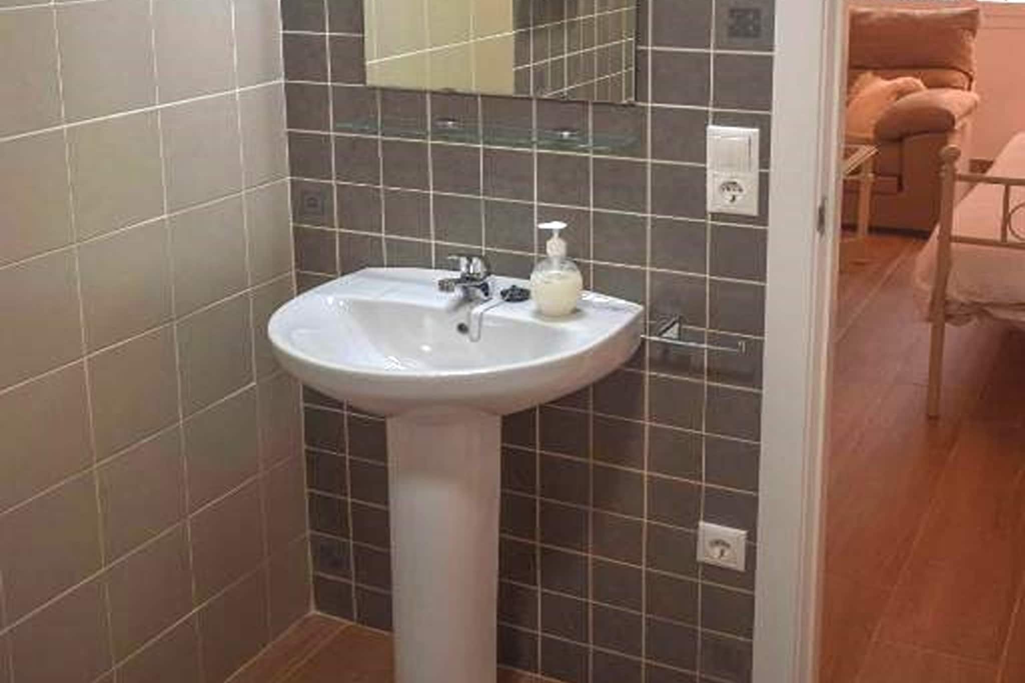 Santa Ángela de la Cruz-Bathroom