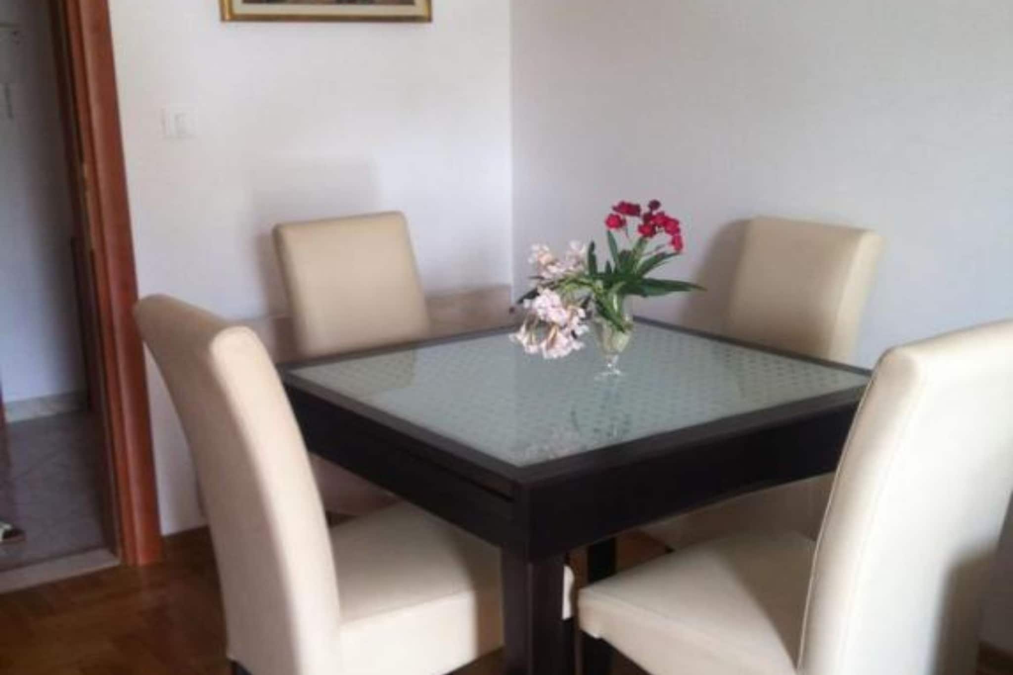 Apartment Biserka