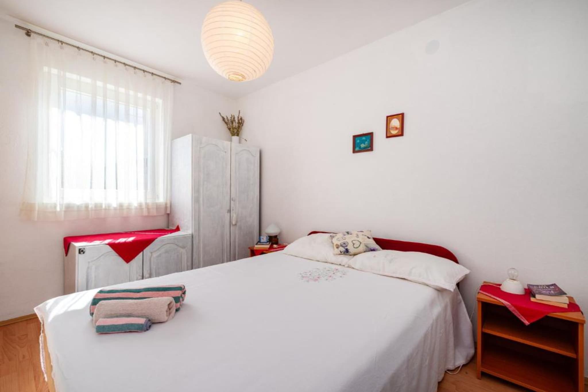 Holiday Home Rovanjska - Three Bedroom House with Sea View-Schlafzimmer
