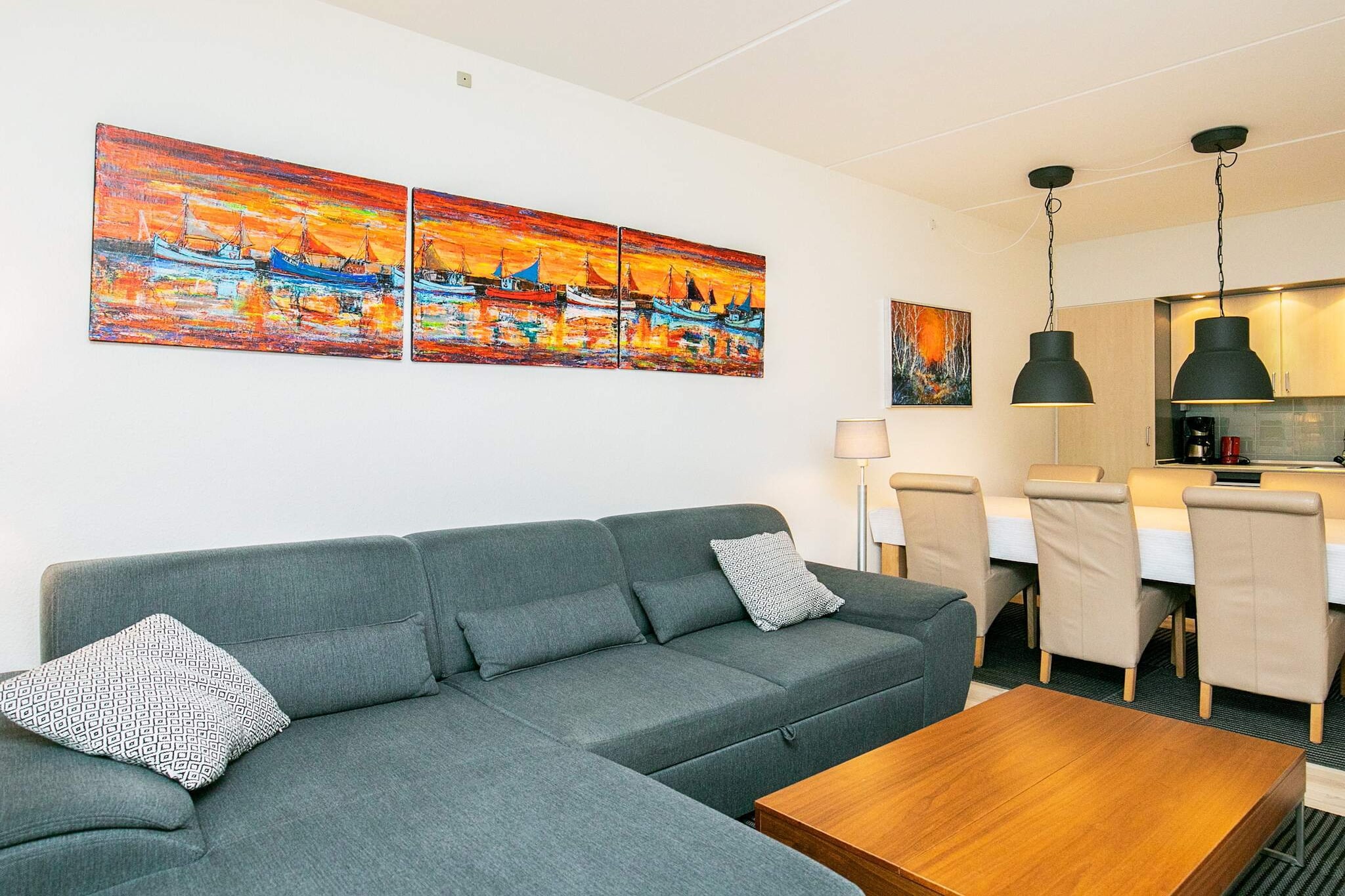 2 room,ground/1 st floor-Binnen