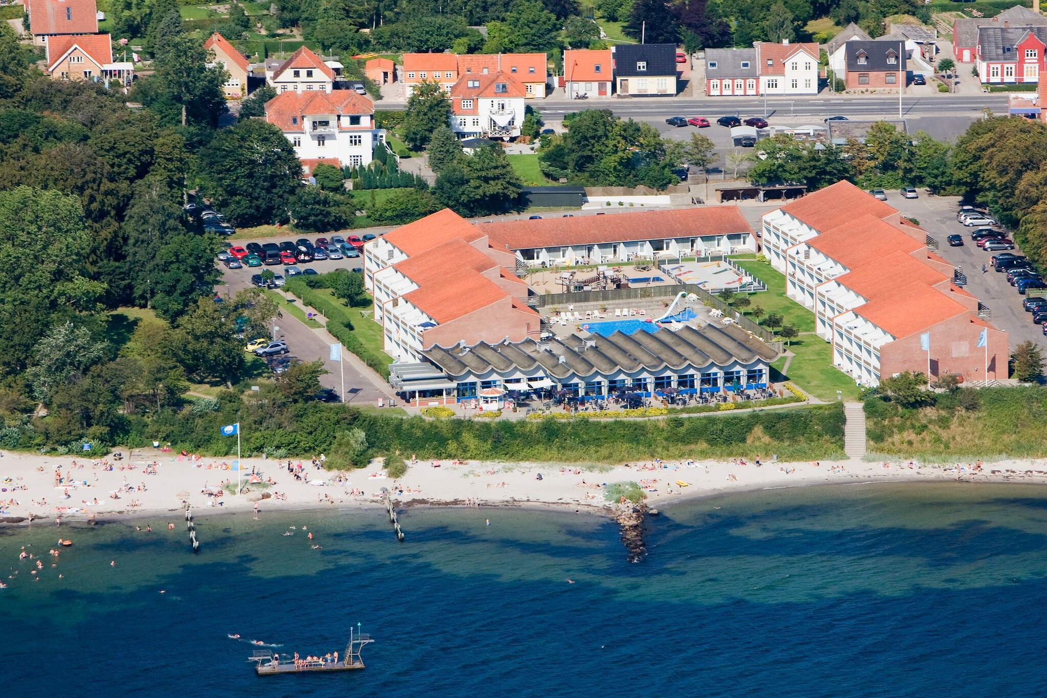 2 room,ground/1 st floor-Buitenlucht