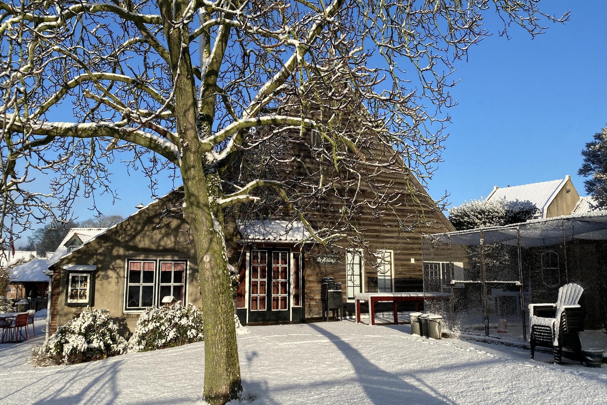 De Herberg-Exterior in winter