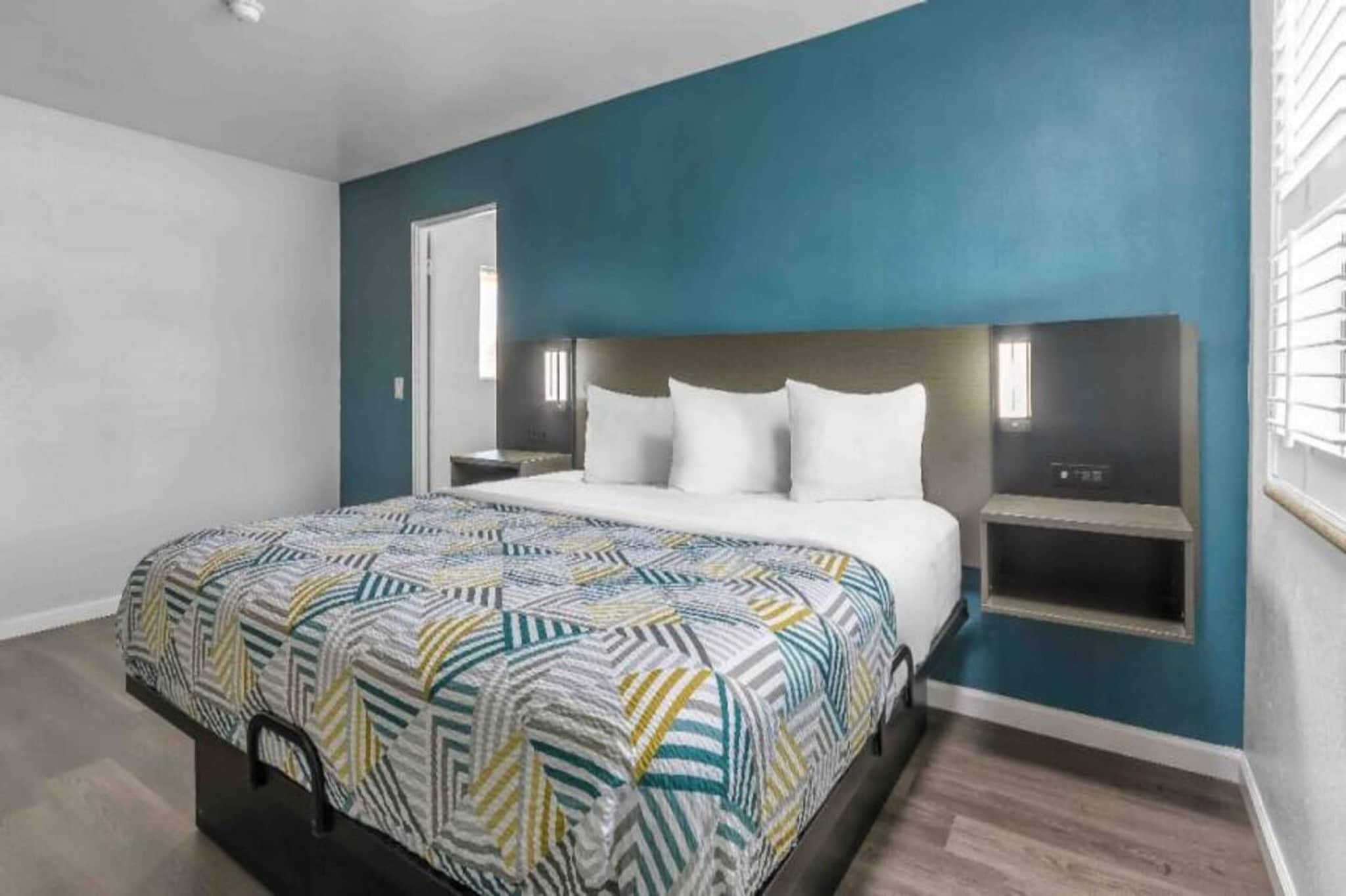 Bed Room