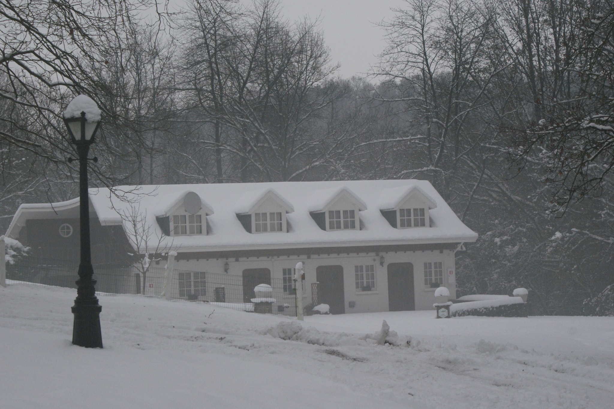 Domaine De L'Ecureuil 5-Exterieur winter
