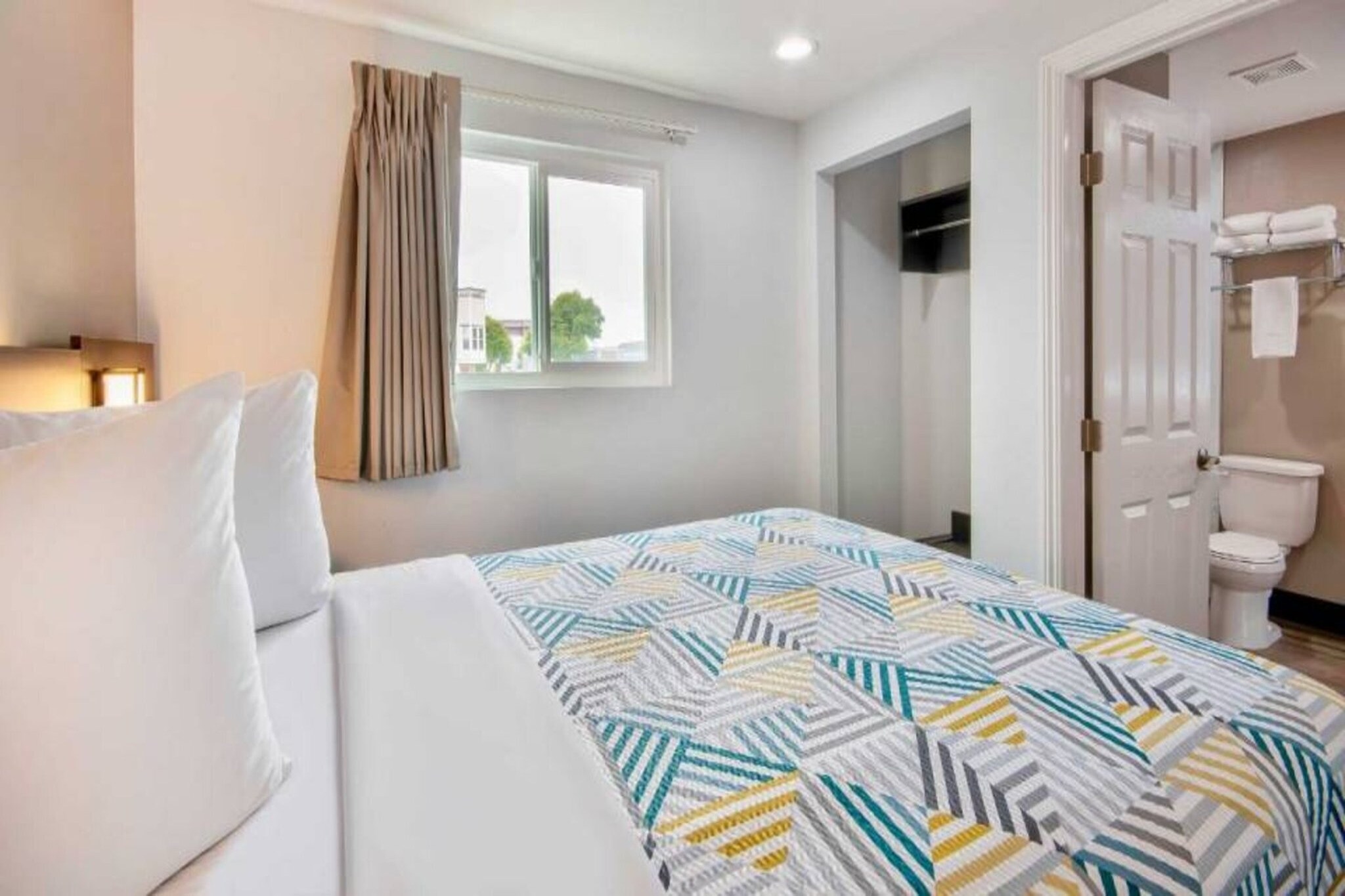 Bed Room