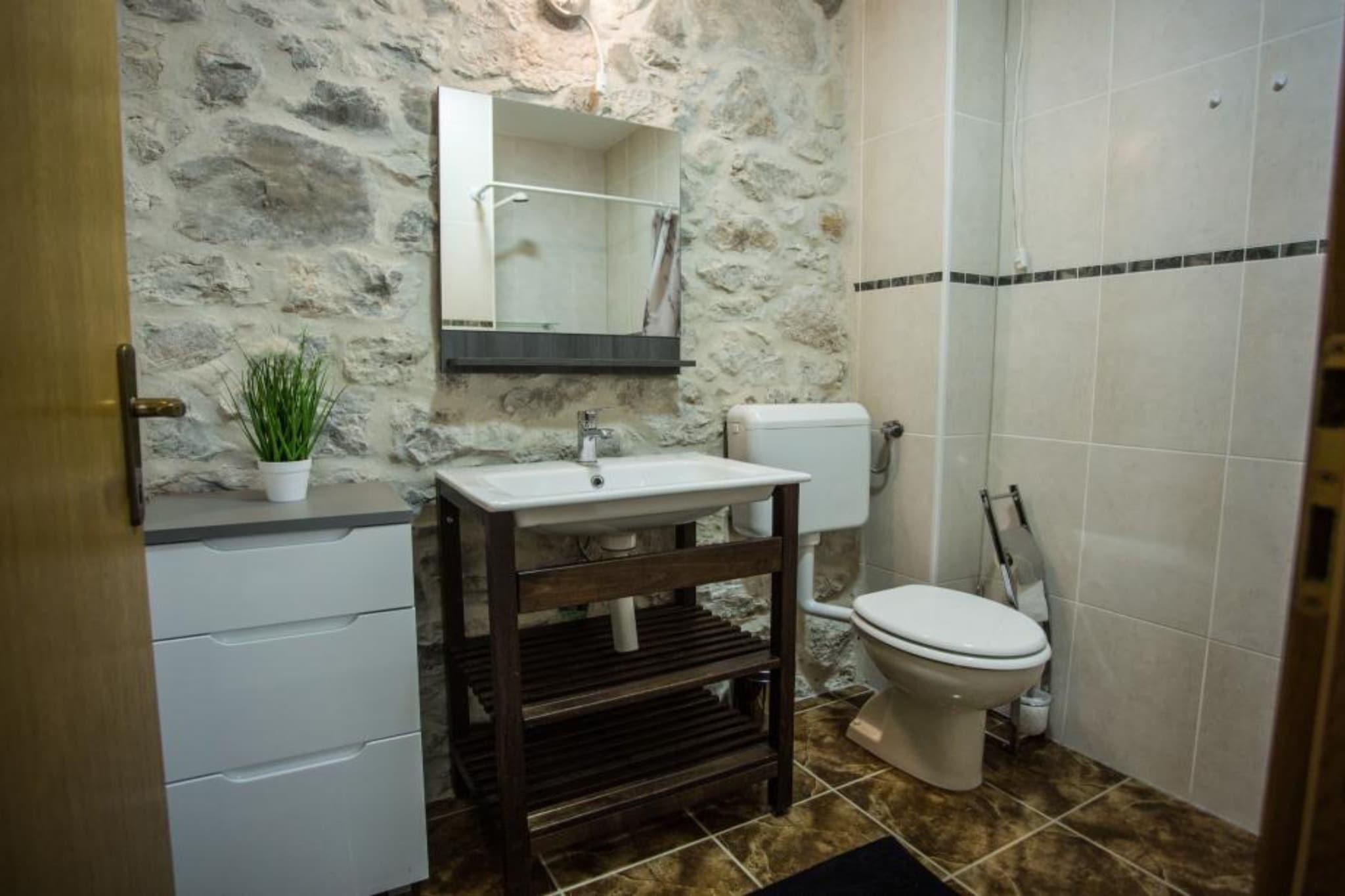 Apartments Stone House Murter - Two Bedroom Apartment with Balcony-Bathroom