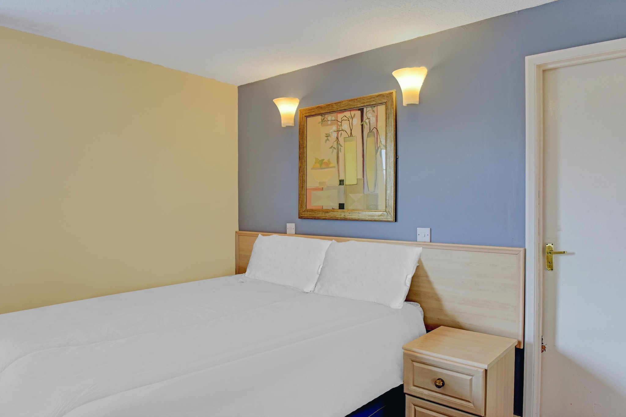 Shilton  Sta Double-Bedroom