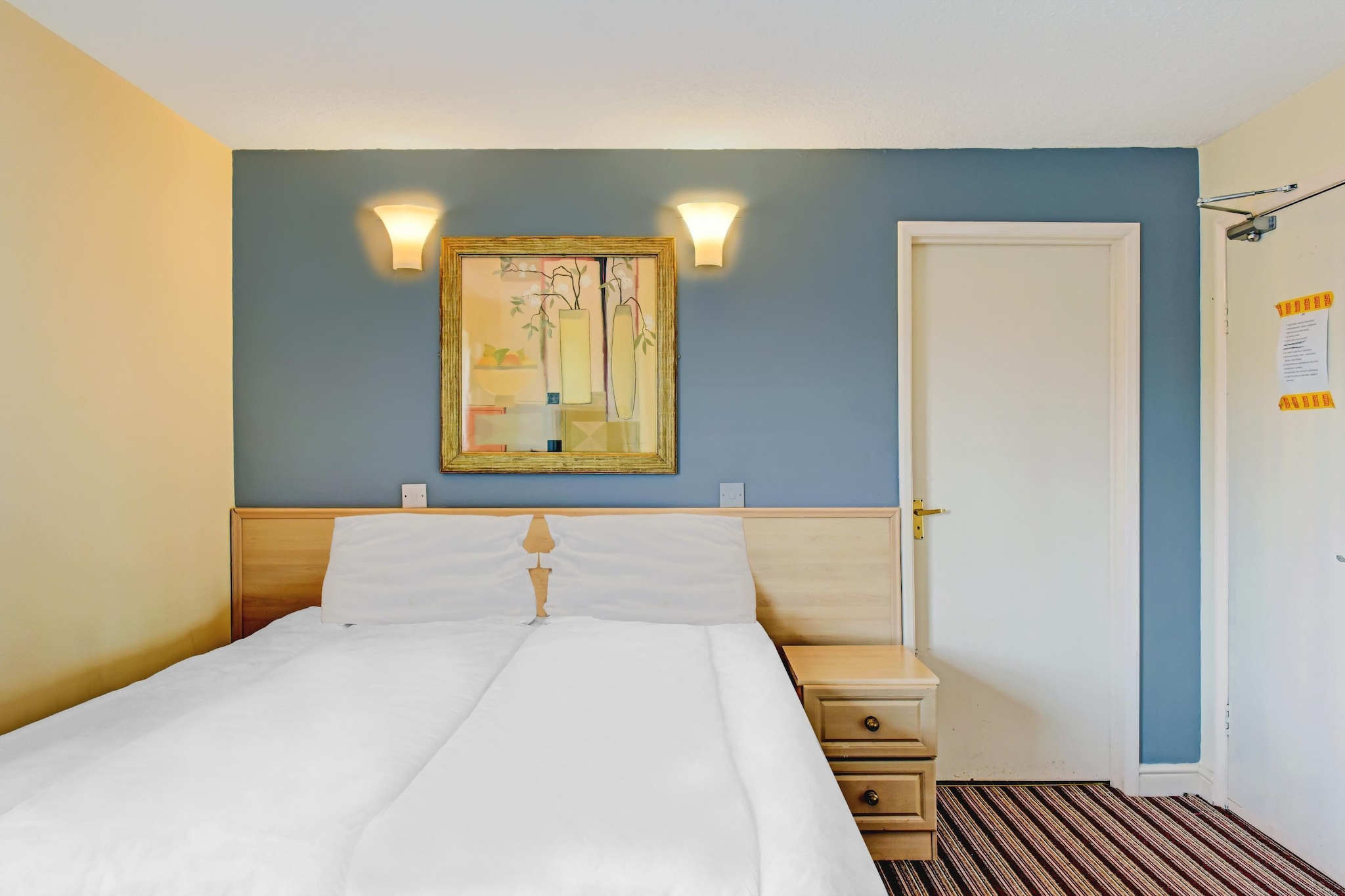 Shilton  Sta Double-Bedroom