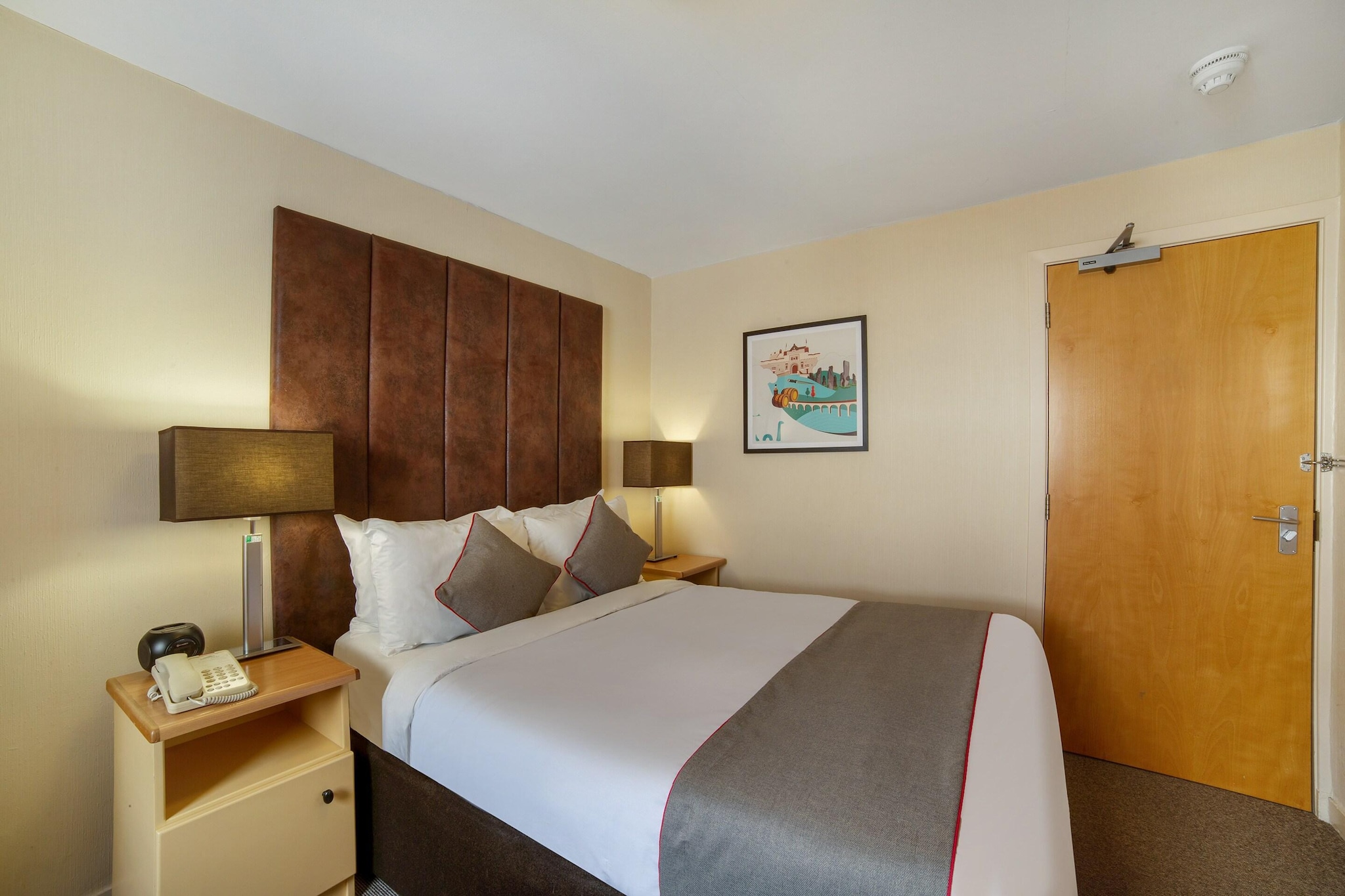 IHG  Standard family of 3