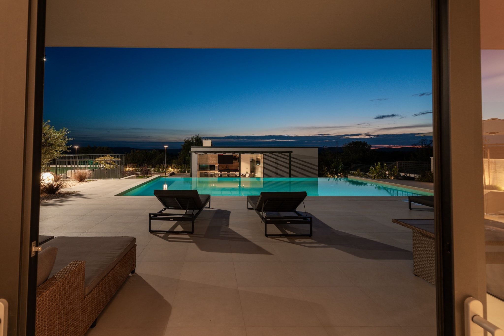 Villa Freedom - Five Bedroom House with Balcony-Schwimmbad