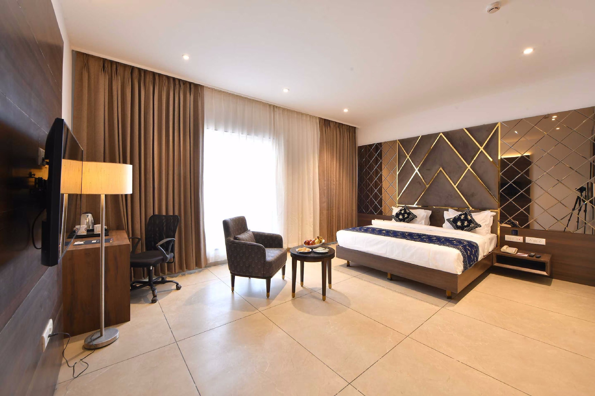 Premium Suite Stays by Clubhouse Hotel Morbi