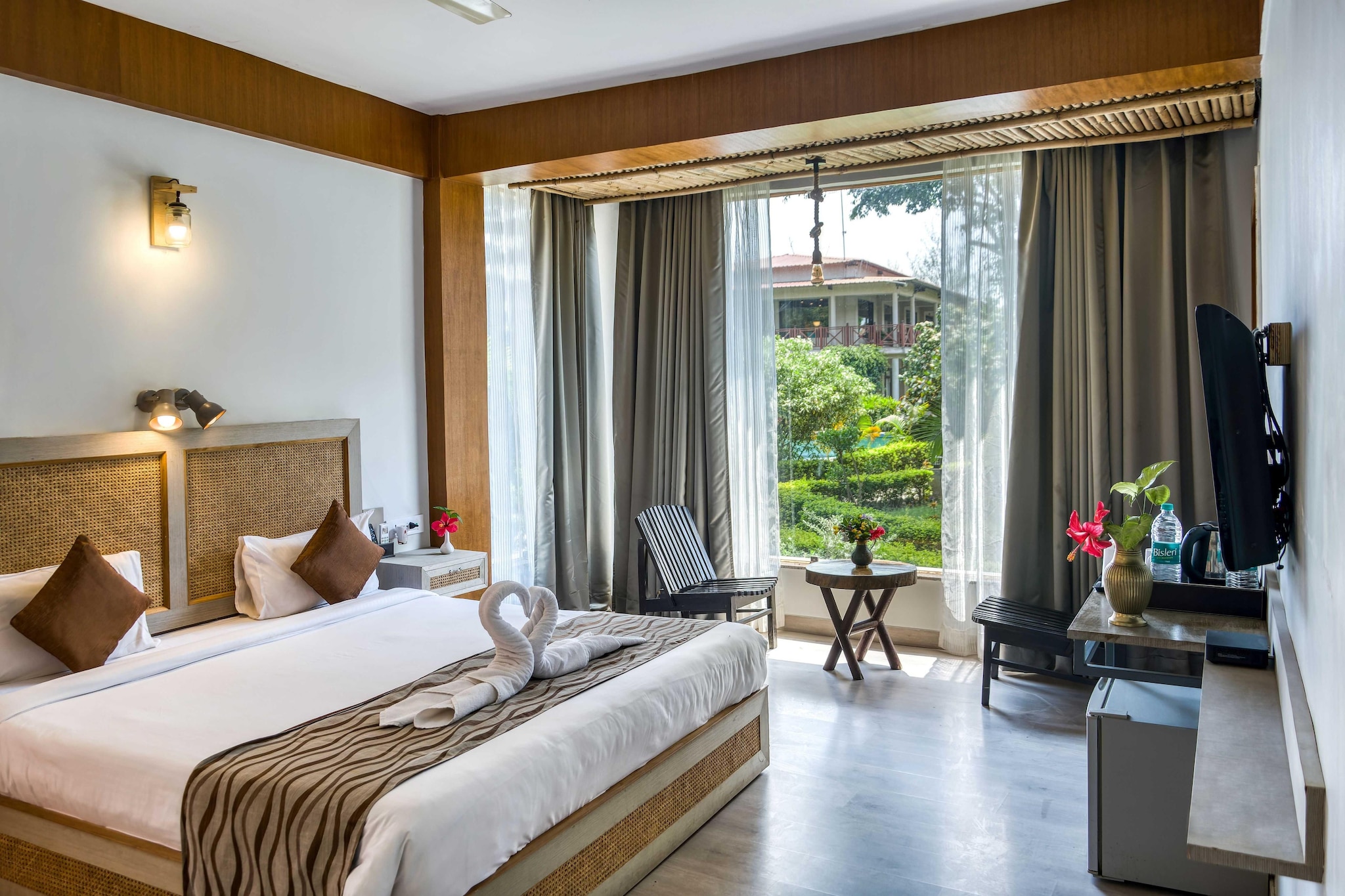 Comfortable Accommodations: Suite Stays at Sunday Alaya Hotel & Resort offers family rooms with air-conditioning, private bathrooms, and free WiFi. Each room includes a work desk, seating area, and TV.
Exceptional Facilities: Guests can enjoy an infinity swimming pool, fitness centre, and lush garden. The hotel features a family-friendly restaurant serving Chinese, Indian, and international cuisines, alongside a bar offering cocktails.
Dining Experience: Breakfast options include continental, buffet, vegetarian, vegan, and kosher. Lunch and dinner are available in traditional, modern, and romantic settings.
Convenient Location: Located 75 km from Pantnagar Airport, the hotel provides a 24-hour front desk, housekeeping, room service, and luggage storage.
Unmarried couples are warmly welcome at this property.
Guests with local ID proof are warmly welcome.
Early Check-In Policy: A full day’s room rate will be charged for check-ins before 6:00 AM. Complimentary early check-in is available between 6:00 AM and 10:00 AM, subject to room availability.
Check-in is only available to guests aged 18 and above. Please provide a government-issued ID to confirm your age.
