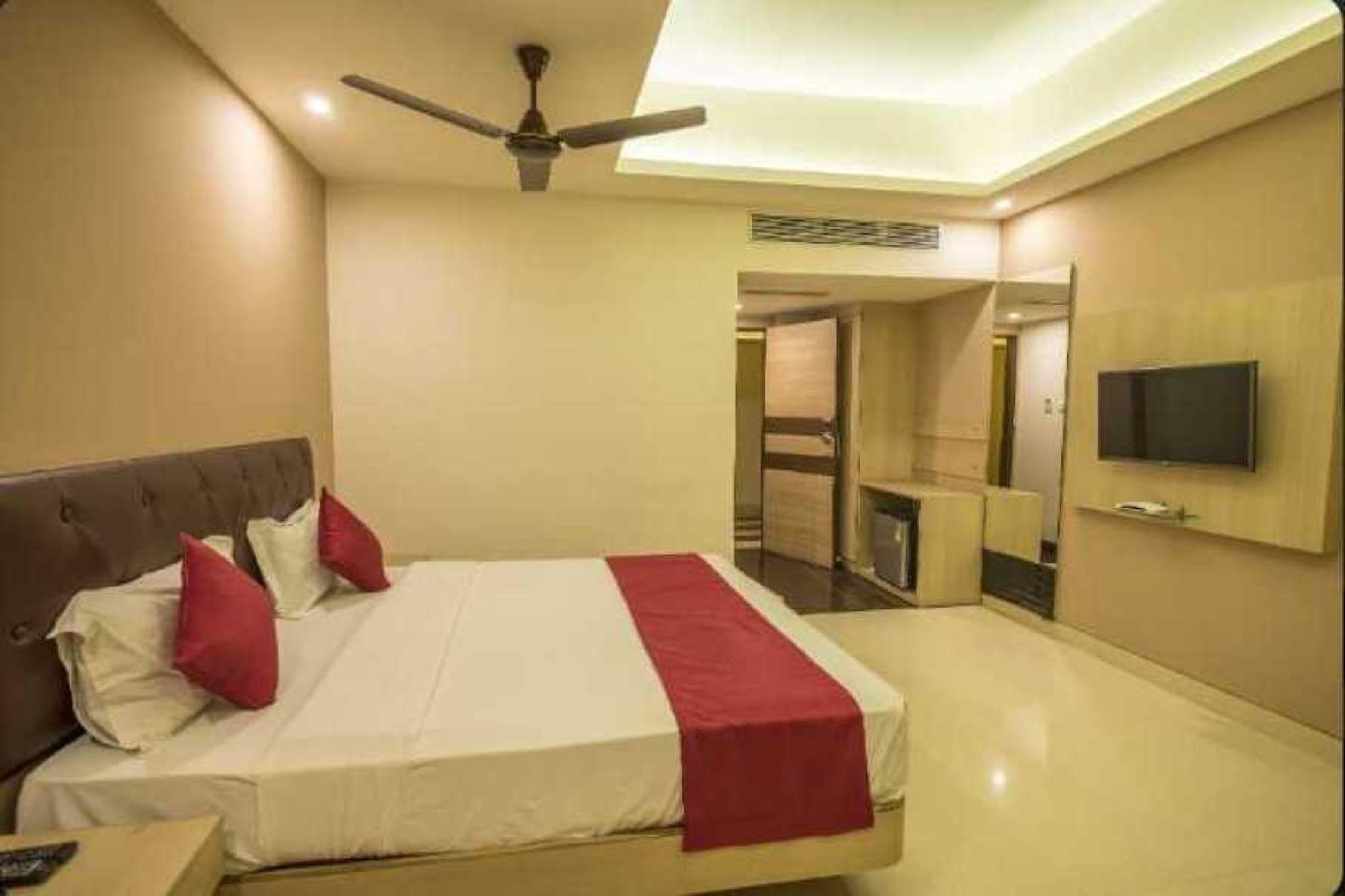 Hotel in Bhopal near Habibganj Station