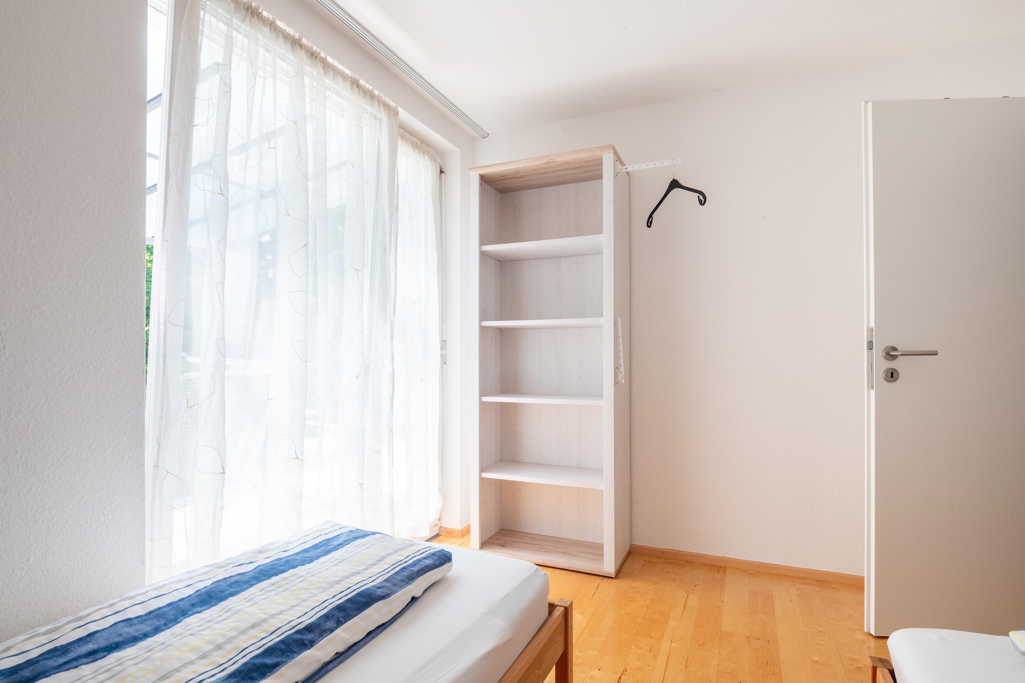 MOVE-Bedroom