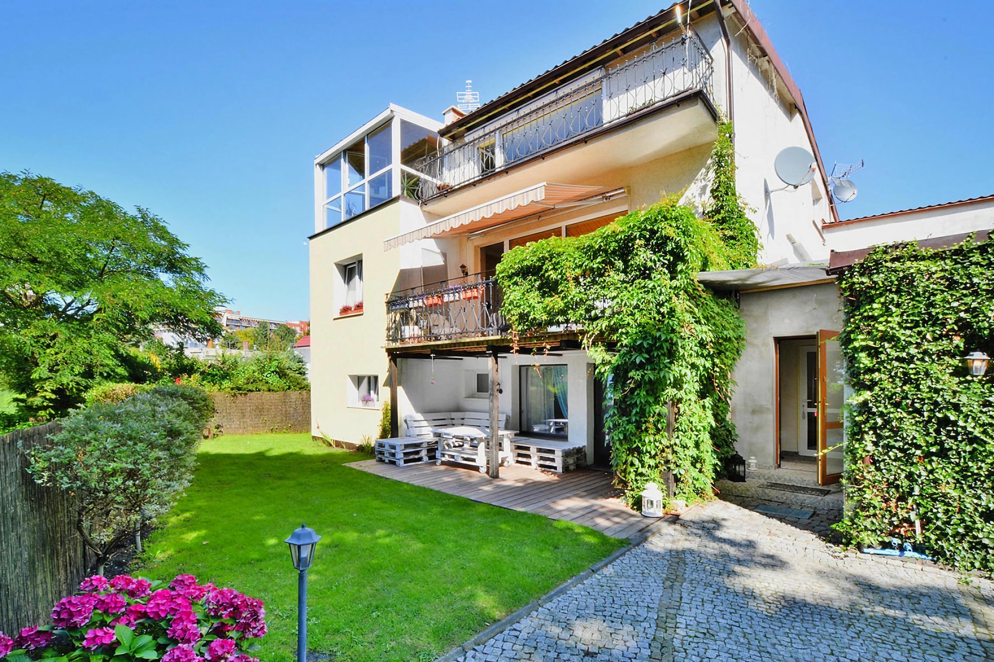 Apartament 8-osobowy Kołobrzeg-Buitenkant zomer