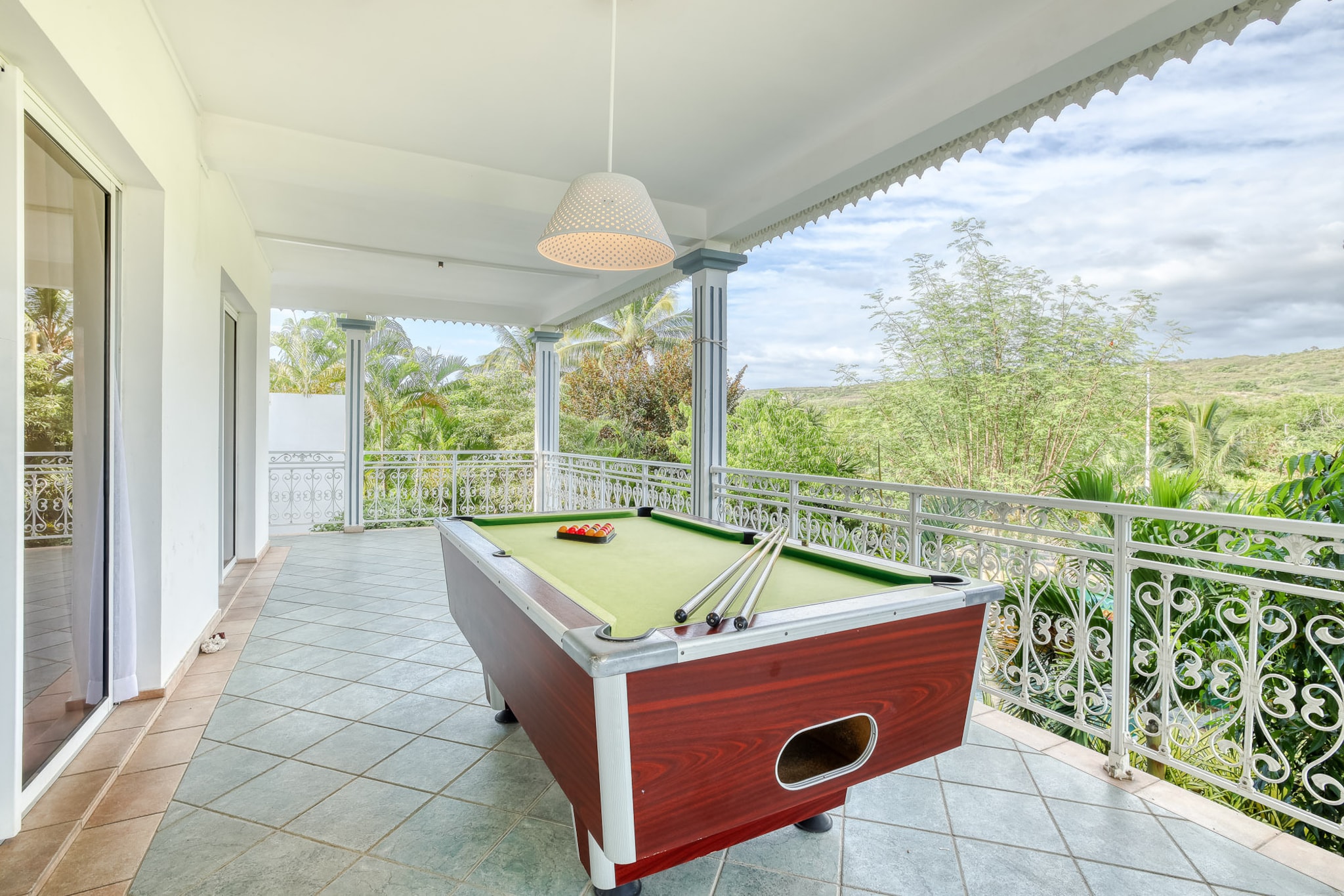 Kaz Lao - Grand Duplex 4* à L'Ermitage Les Bains-Terrace