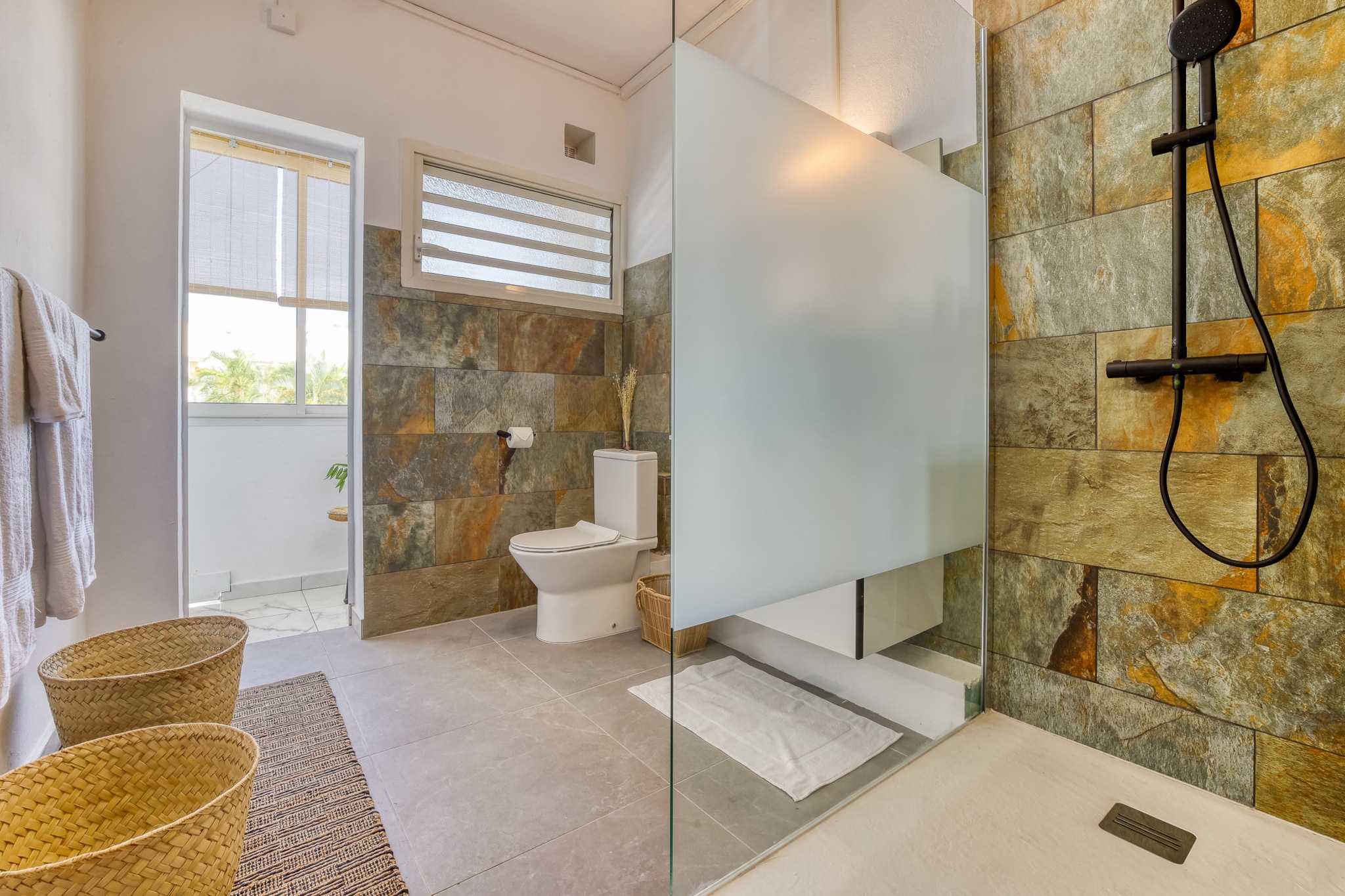 Kaz du Poète - Appartement 4* à Saint Pierre-Bathroom