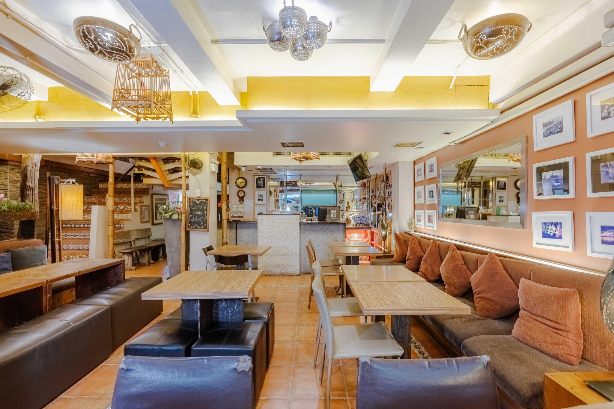 Spacious Twin Retreat | Deluxe Khaosan Comfort