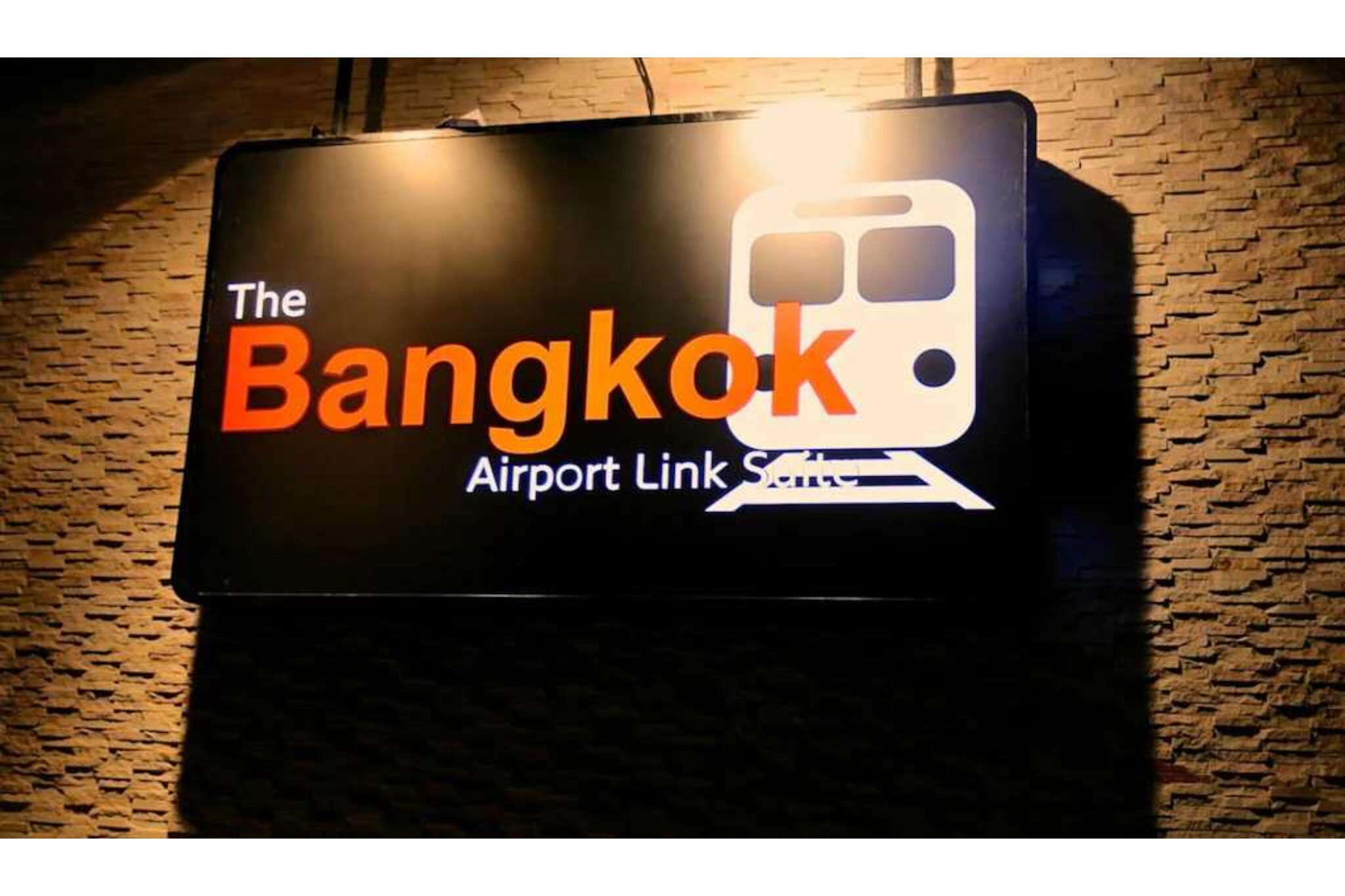 Modern Twin Getaway | Quick Access to the City