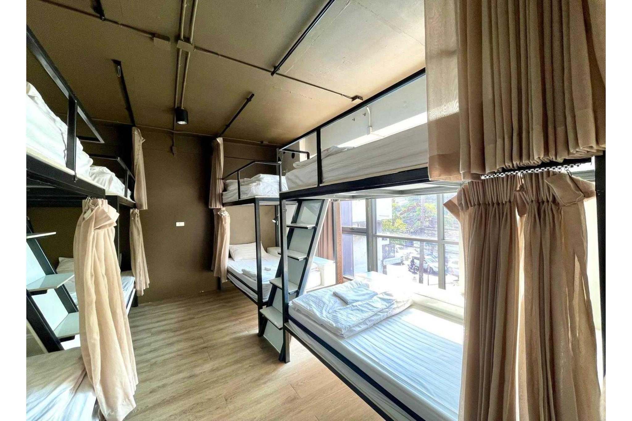 Ground floor: (bedroom(bunk bed, bunk bed, TV, air conditioning), bathroom(shower, toilet, bidet, Towels incl., shampoo, body soap))