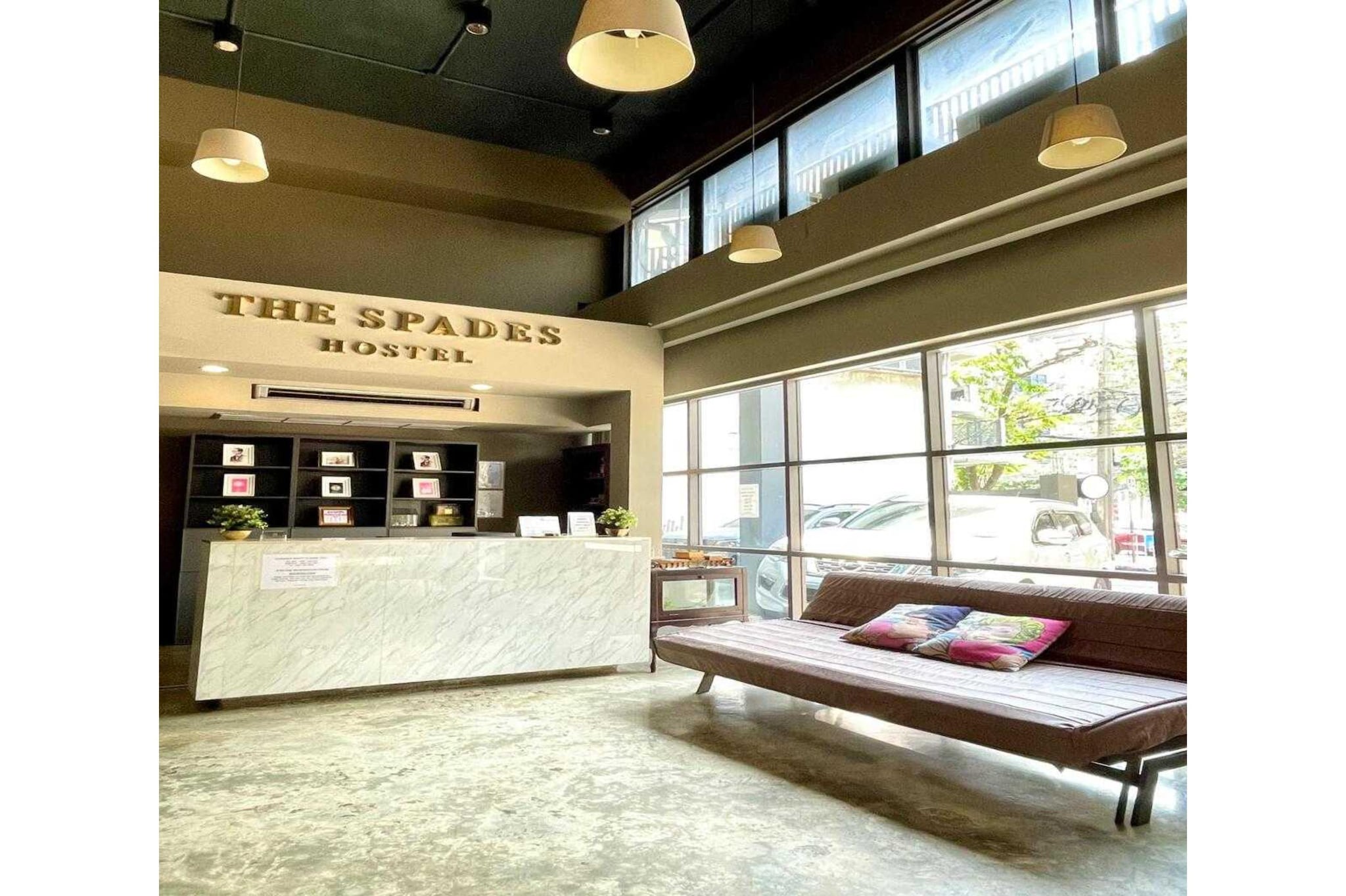 Ideal for solo adventurers, our Compact Solo Stay | Budget Traveler's Pick offers privacy, comfort, and unbeatable value. This snug private room includes air-conditioning, a personal bathroom, and thoughtful touches like toiletries and a hairdryer. Guests have access to shared spaces, including a comfy lounge and garden-view terrace. Situated near Ratchathewi BTS, itโs a great home base for exploring Bangkokโs culture, food, and nightlife on a budget.
Guest access
๐ถ Free WiFi โ Available in all areas of the property
๐ Free Private Parking โ On-site parking available (reservation required)
๐๏ธ Family Rooms โ Comfortable and spacious for group stays
๐ญ Non-Smoking Rooms โ 100% smoke-free indoors
โ๏ธ Air Conditioning โ Stay cool and comfortable
๐ฝ๏ธ Restaurant On-Site โ Enjoy delicious meals at the in-house eatery
๐ณ Breakfast Available โ Start your day with a tasty morning meal
๐งน Daily Housekeeping โ Rooms are cleaned and refreshed daily
๐ Lift Access โ Easy access to all floors
๐ 24-Hour Front Desk โ Assistance available any time
๐งณ Luggage Storage โ Secure space to store your belongings
๐งผ Shared Lounge & TV Area โ Relax and unwind with others
๐ Lockers Available โ Keep your valuables safe
๐ฒ Board Games & Puzzles โ Entertainment for all ages
๐๏ธ Express Check-In/Check-Out โ Save time during arrival and departure
๐จ Security Features โ Includes CCTV, fire extinguishers, alarms, and 24-hour security
๐ง Fitness/Spa Locker Rooms โ Space to change and freshen up
๐ฃ๏ธ Languages Spoken โ English & Thai
Other things to note
๐ Check-in: From 2:00 PM
๐ Check-out: Until 12:00 PM