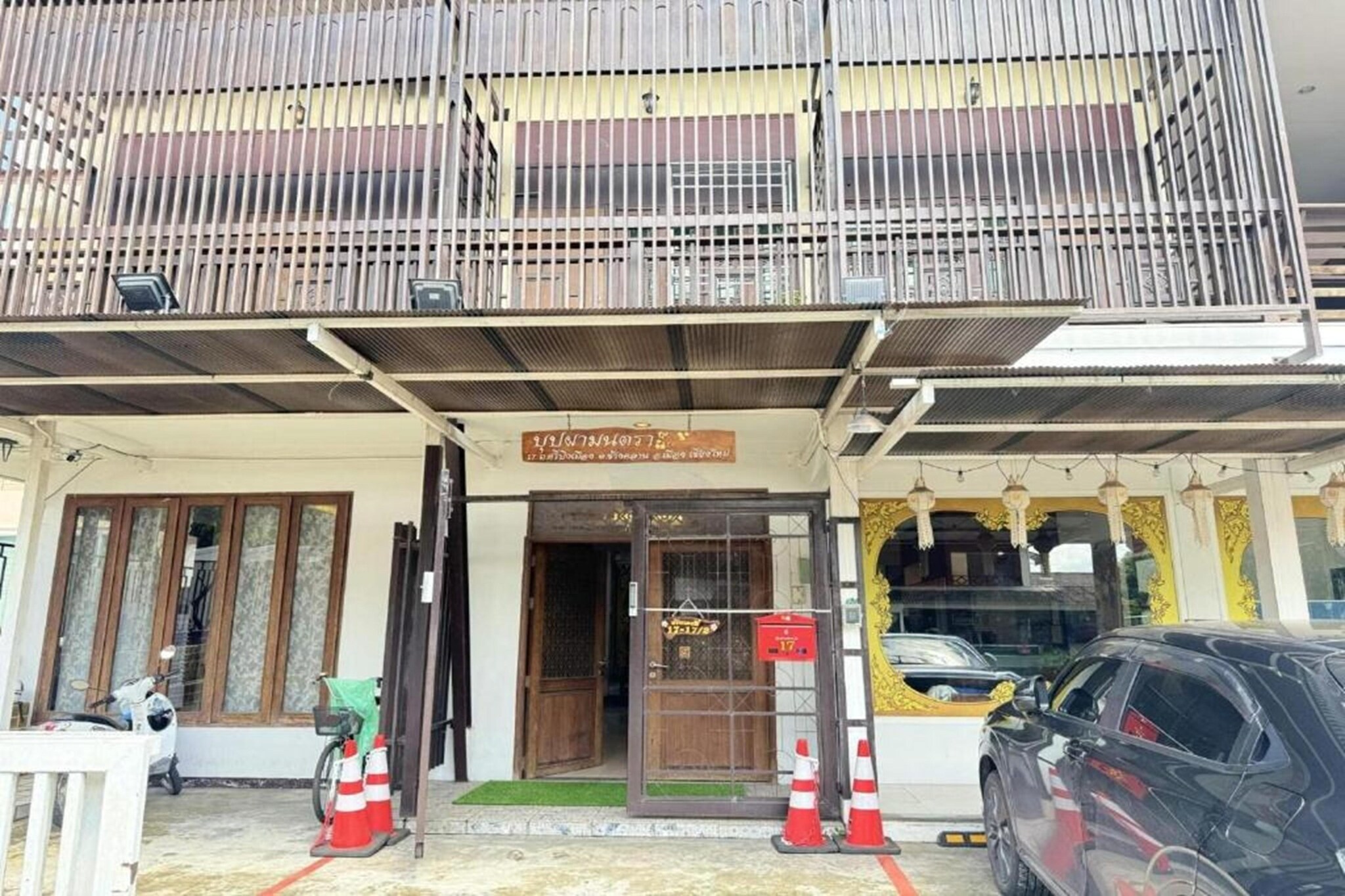 Ideal for backpackers or budget-conscious travelers, this Bed in Mixed Dorm | Budget-Friendly Hostel Vibes offers a clean, comfortable shared space with air-conditioning, secure storage, and access to a shared bathroom. Enjoy social vibes while benefiting from great hotel amenities like the saltwater pool, tour desk, and free WiFi. Located just 2 km from the airport!
Guest access
🏊 Outdoor saltwater swimming pool – open all year
🌐 Free WiFi available throughout the property
🚗 Free public parking nearby (no reservation needed)
🚭 Non-smoking rooms for a clean, fresh environment
🛏️ Private rooms with wardrobe & mountain views
🧻 En-suite bathrooms with shower and toilet paper
🪑 Outdoor terrace with seating and mountain views
🧹 Daily housekeeping for a comfortable stay
🧳 Luggage storage available at front desk
🗺️ Tour desk & express check-in/check-out
📺 Rooms equipped with cable TV and a work desk
🧺 Dry cleaning services upon request
📹 CCTV in common areas for your safety
🔔 Security alarm system in place
🗣️ Languages spoken: English & Thai
Other things to note
🕒 Check-in: From 14:00 to 00:00
🕛 Check-out: Until 12:00 noon
💳 Cancellation / Prepayment:
Policies vary by room type. Please enter your stay dates to see the conditions that apply.
👶 Children & Beds:
All children are welcome
Children aged 7 and above will be charged as adults
Please include the number and ages of children in your booking for accurate pricing
No cots or extra beds are available
🔞 Age Requirement:
Minimum age for check-in is 18 years
🐾 Pets:
Pets are not allowed