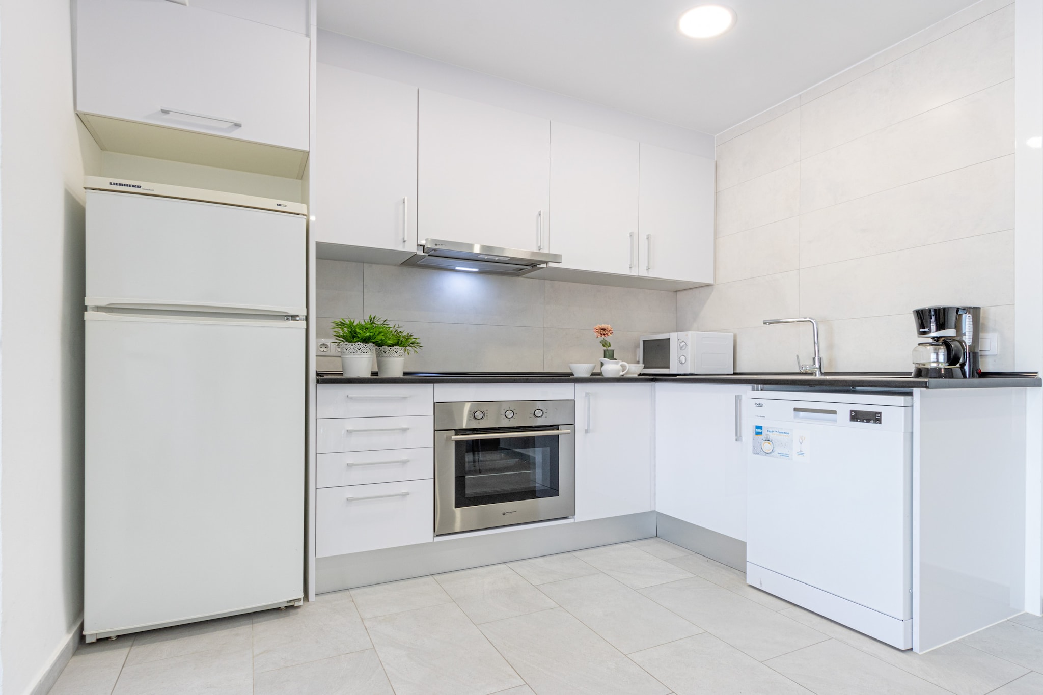 0076-GR PLATJA 13 2º 12-Kitchen