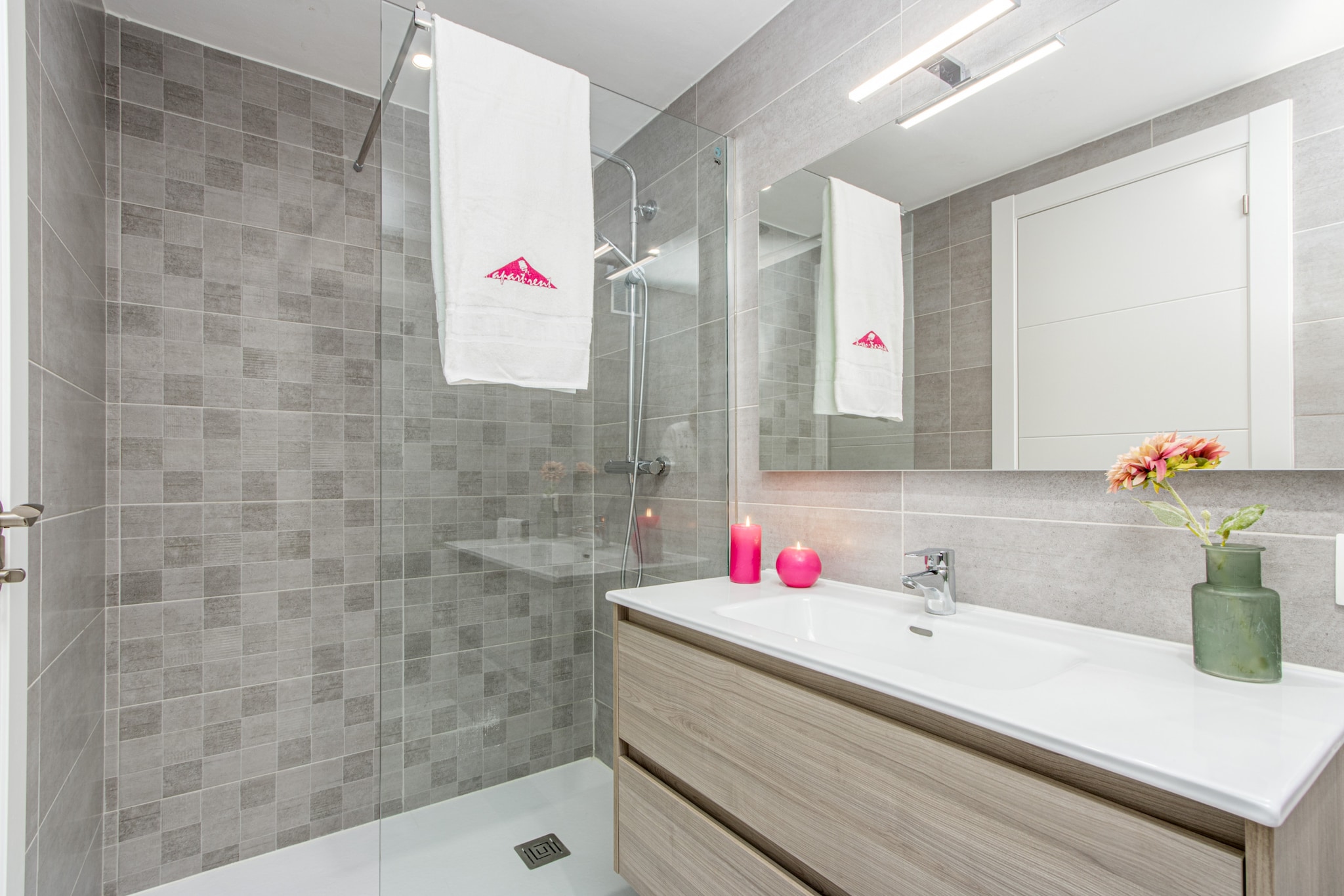 0076-GR PLATJA 13 2º 12-Bathroom