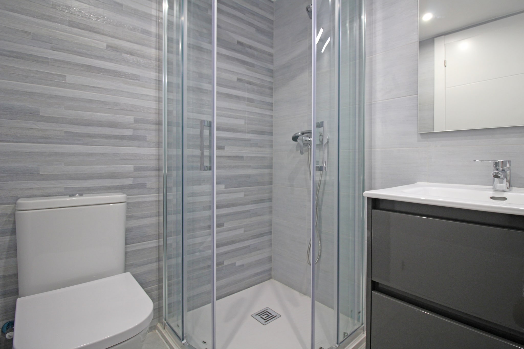 0076-GR PLATJA 13 2º 12-Bathroom