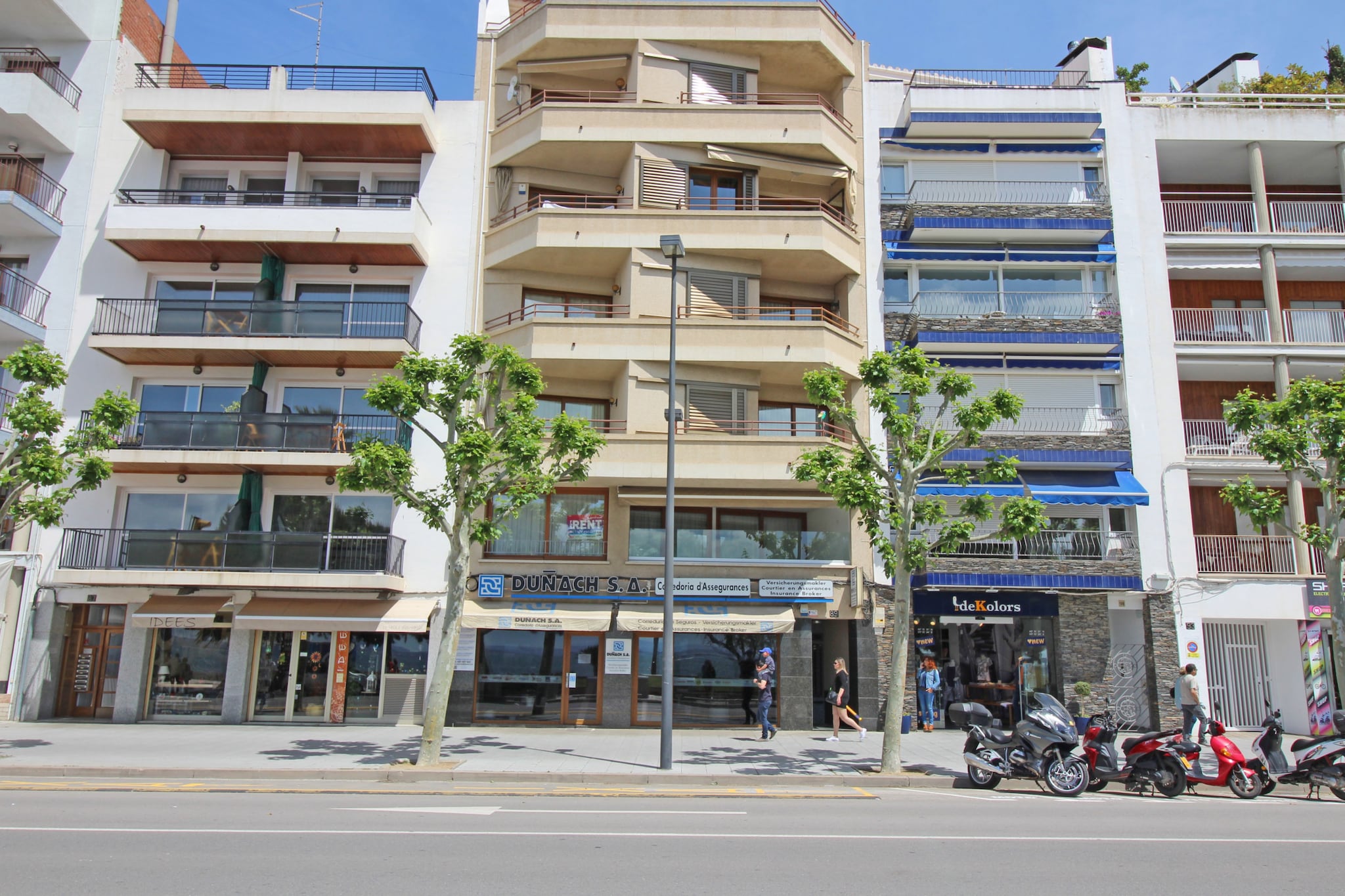 2006-AV. RHODE 89 Entresol +PRK4-5-Extérieur